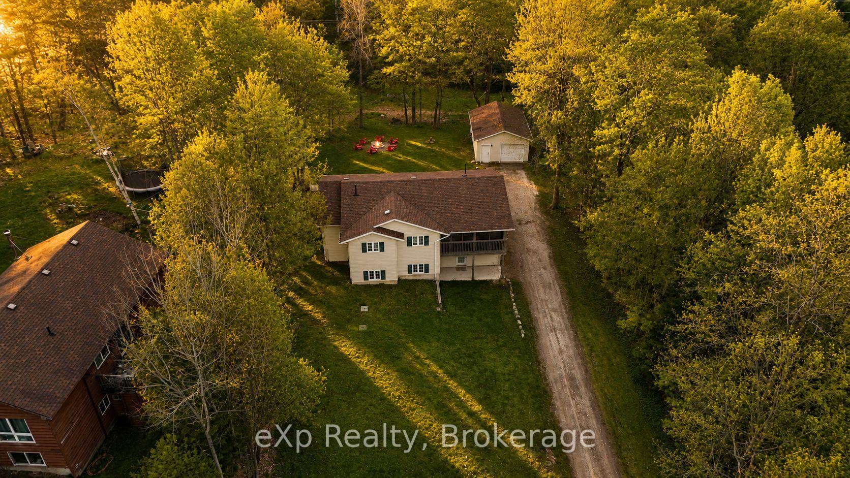 Photo 4 of 1084 Bonnie Lake Road, Bracebridge, Macaulay — HOMEH