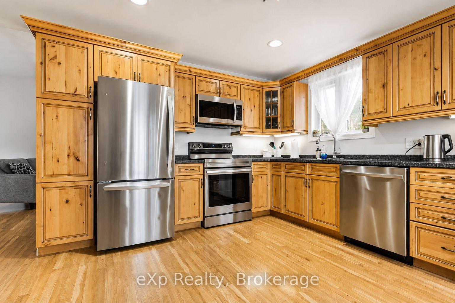 Photo 15 of 1084 Bonnie Lake Road, Bracebridge, Macaulay — HOMEH