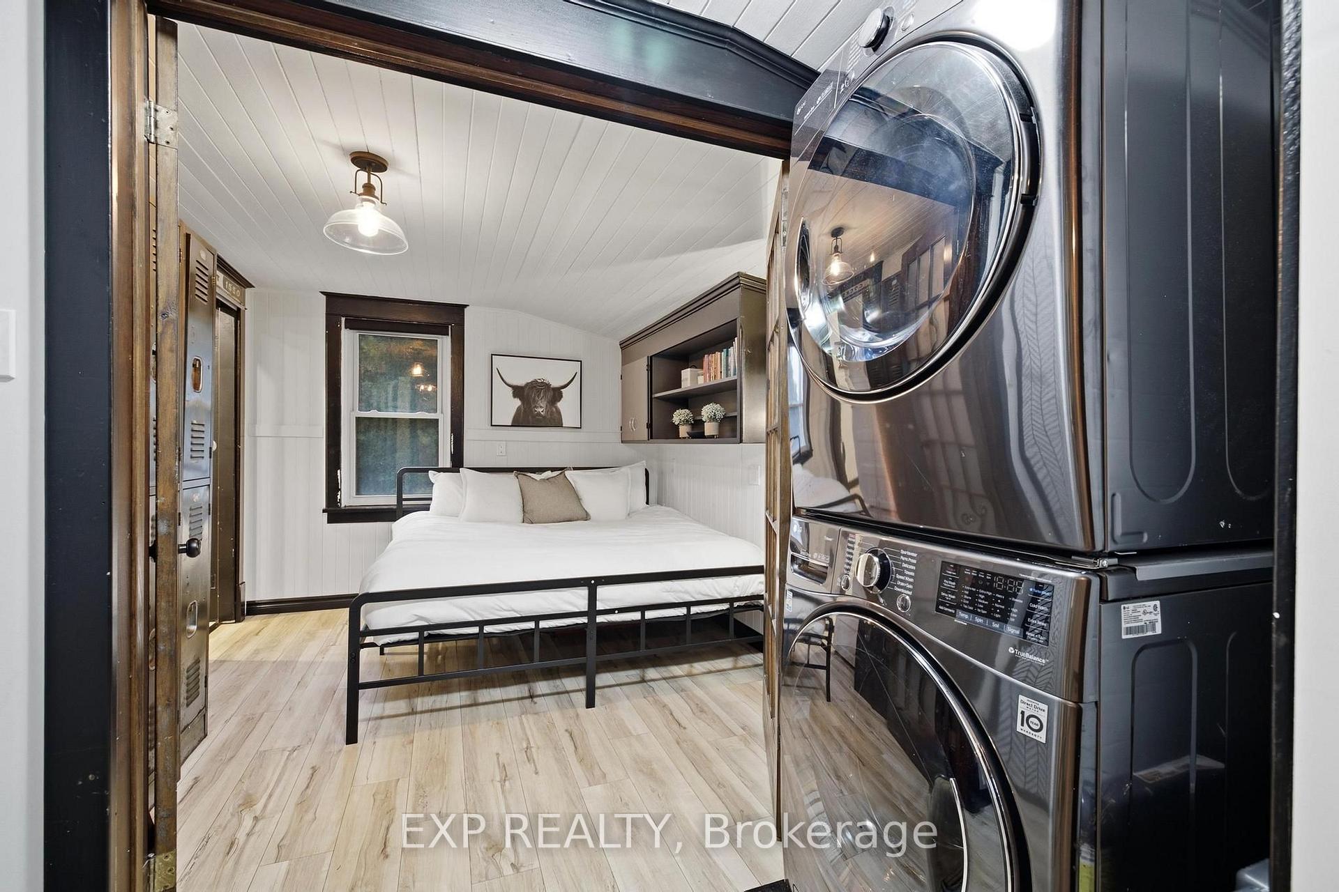 Photo 14 of 35 Arthur Street N, Woolwich, Elmira — HOMEH