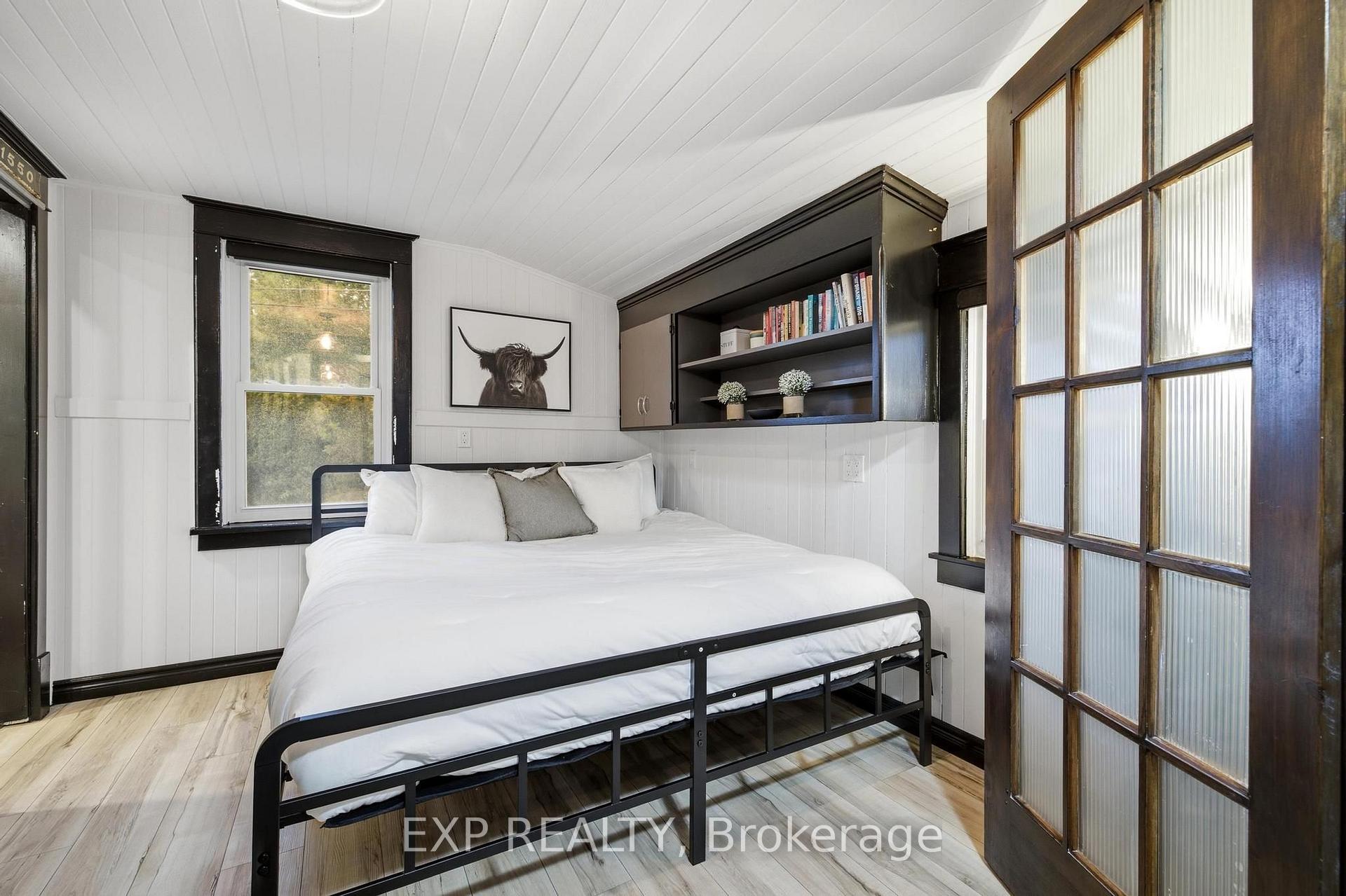 Photo 16 of 35 Arthur Street N, Woolwich, Elmira — HOMEH