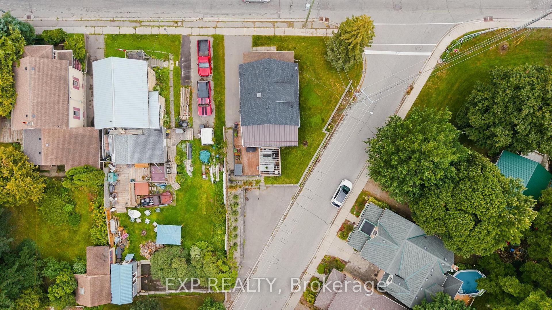 Photo 29 of 35 Arthur Street N, Woolwich, Elmira — HOMEH