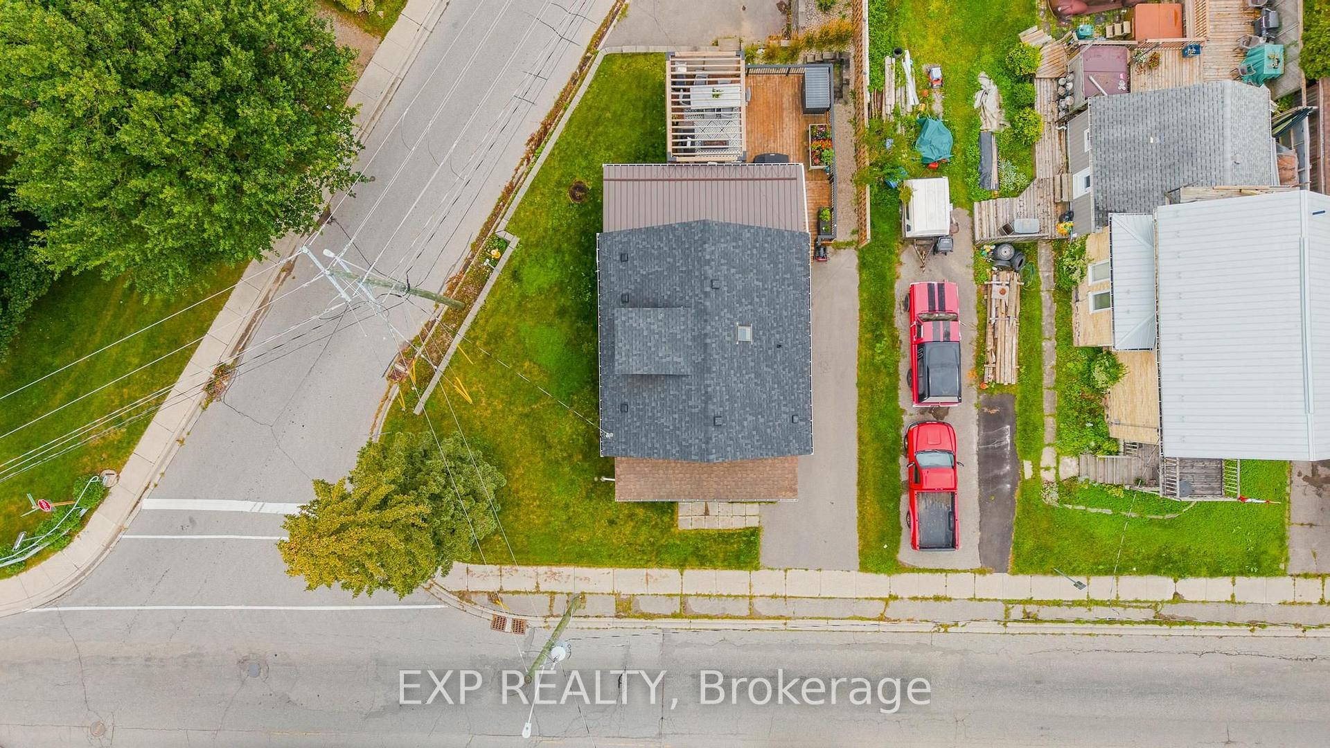 Photo 32 of 35 Arthur Street N, Woolwich, Elmira — HOMEH