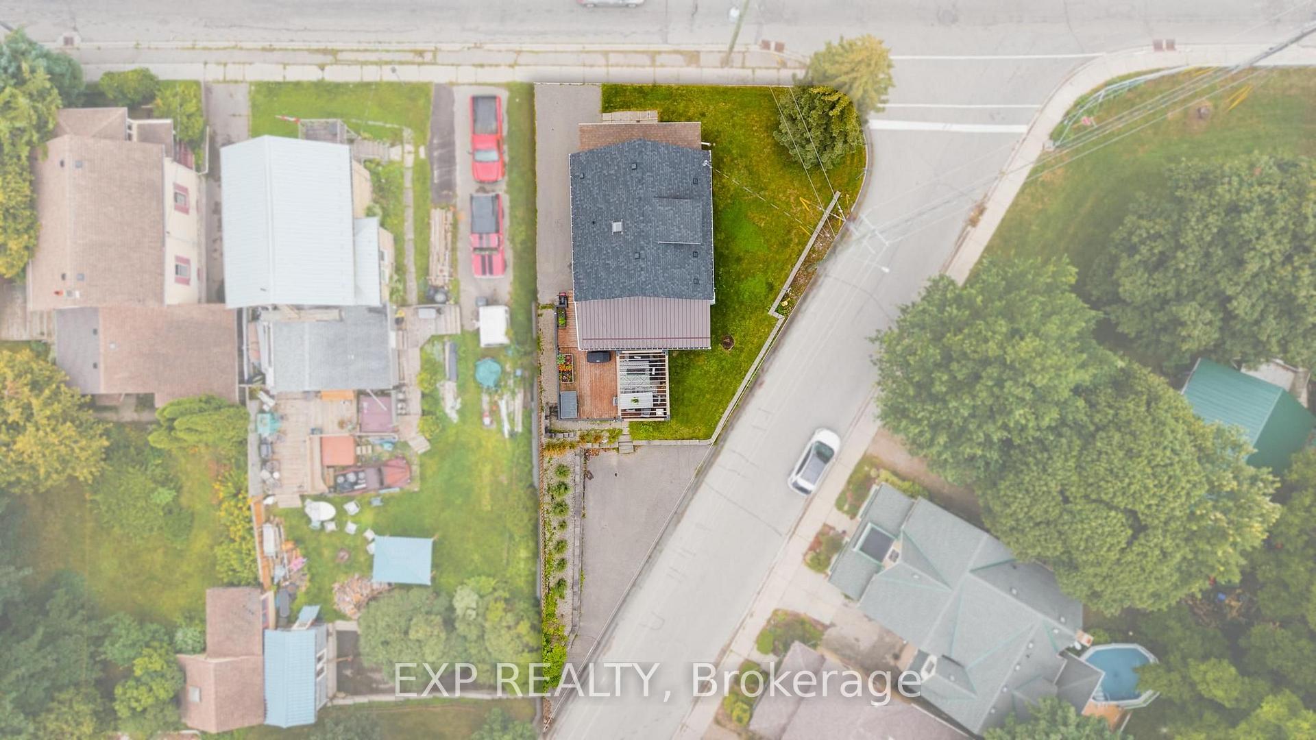 Photo 34 of 35 Arthur Street N, Woolwich, Elmira — HOMEH