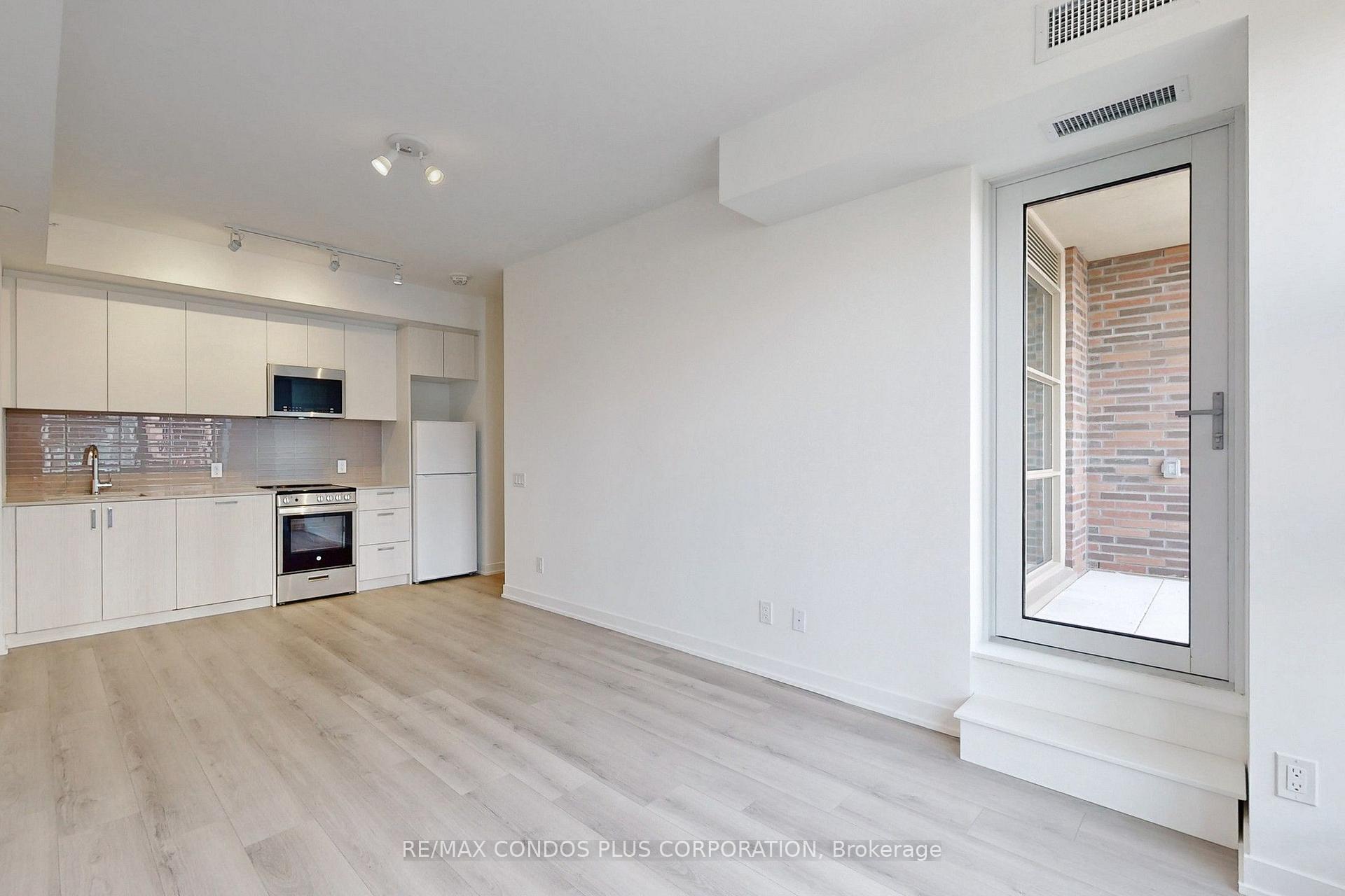 Photo 9 of Unit 710, 1787 St Clair Avenue W, Toronto, Weston-Pellam Park — HOMEH
