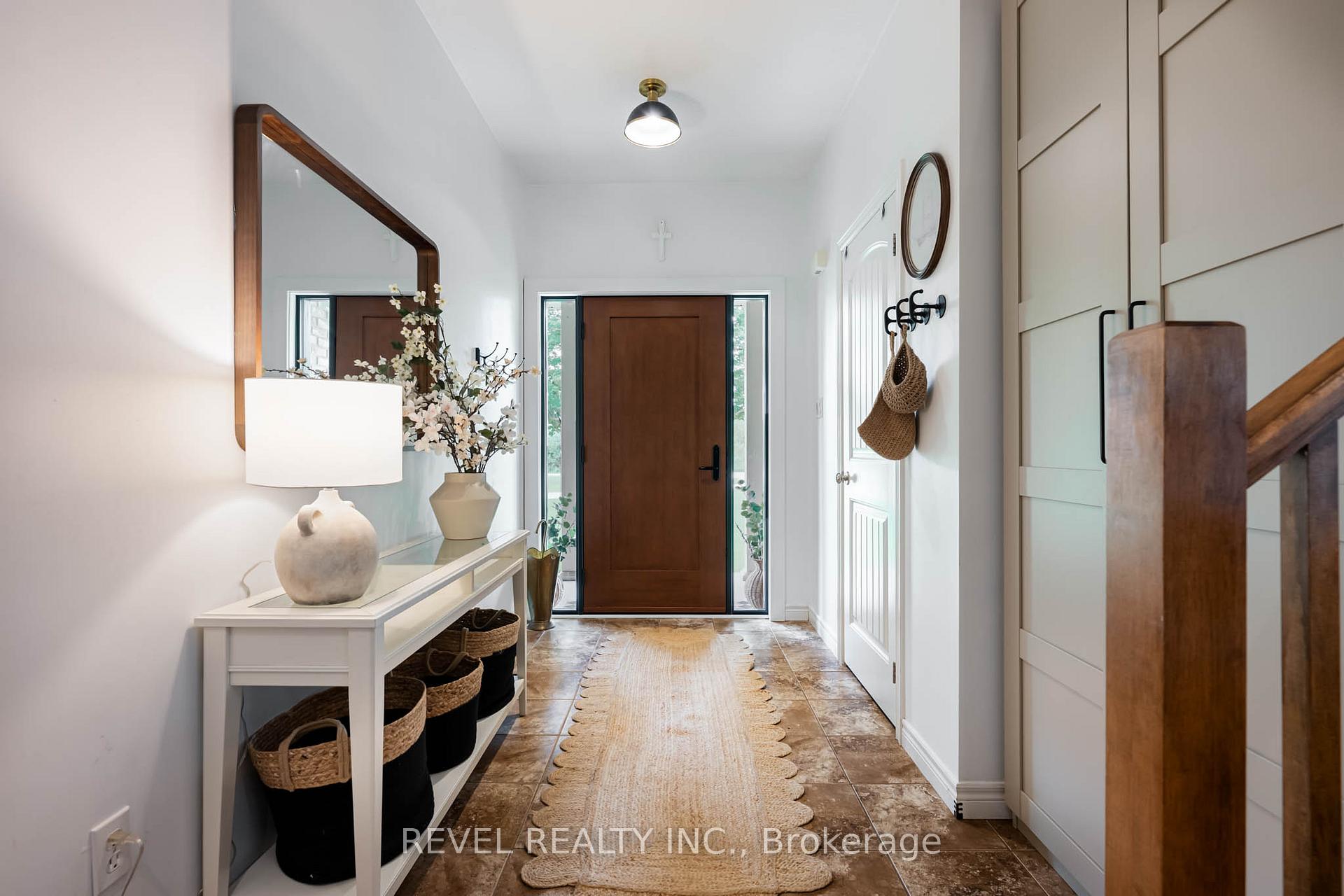 Photo 4 of 752119 Ida Street, Southgate — HOMEH
