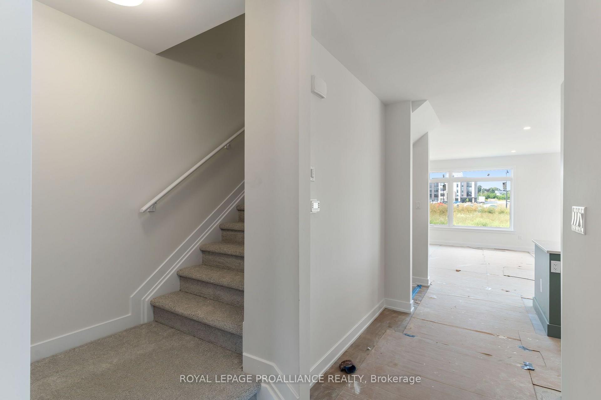 Photo 20 of 1028 Moore Street, Brockville, Brockville — HOMEH