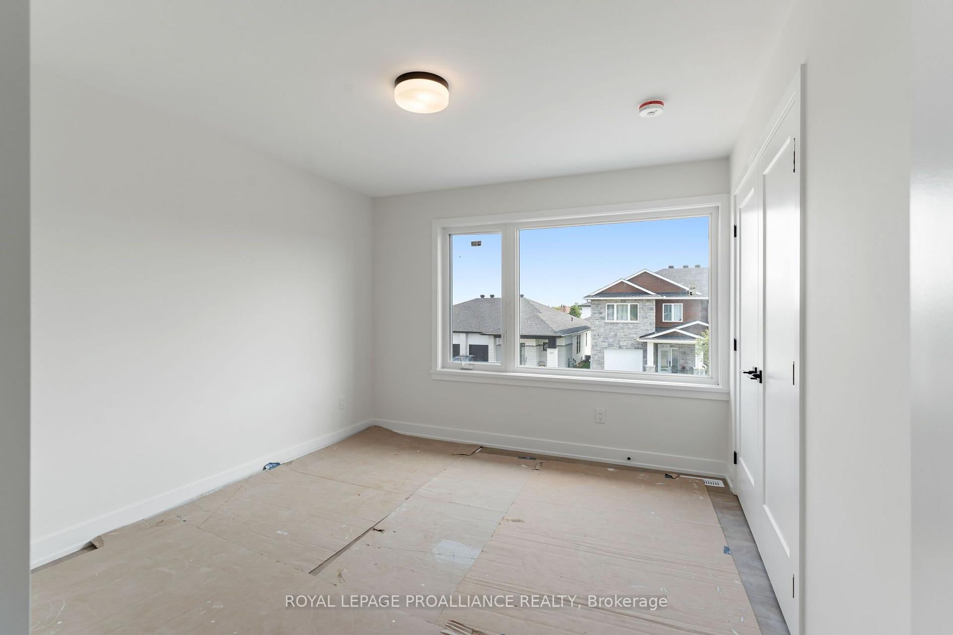 Photo 34 of 1028 Moore Street, Brockville, Brockville — HOMEH