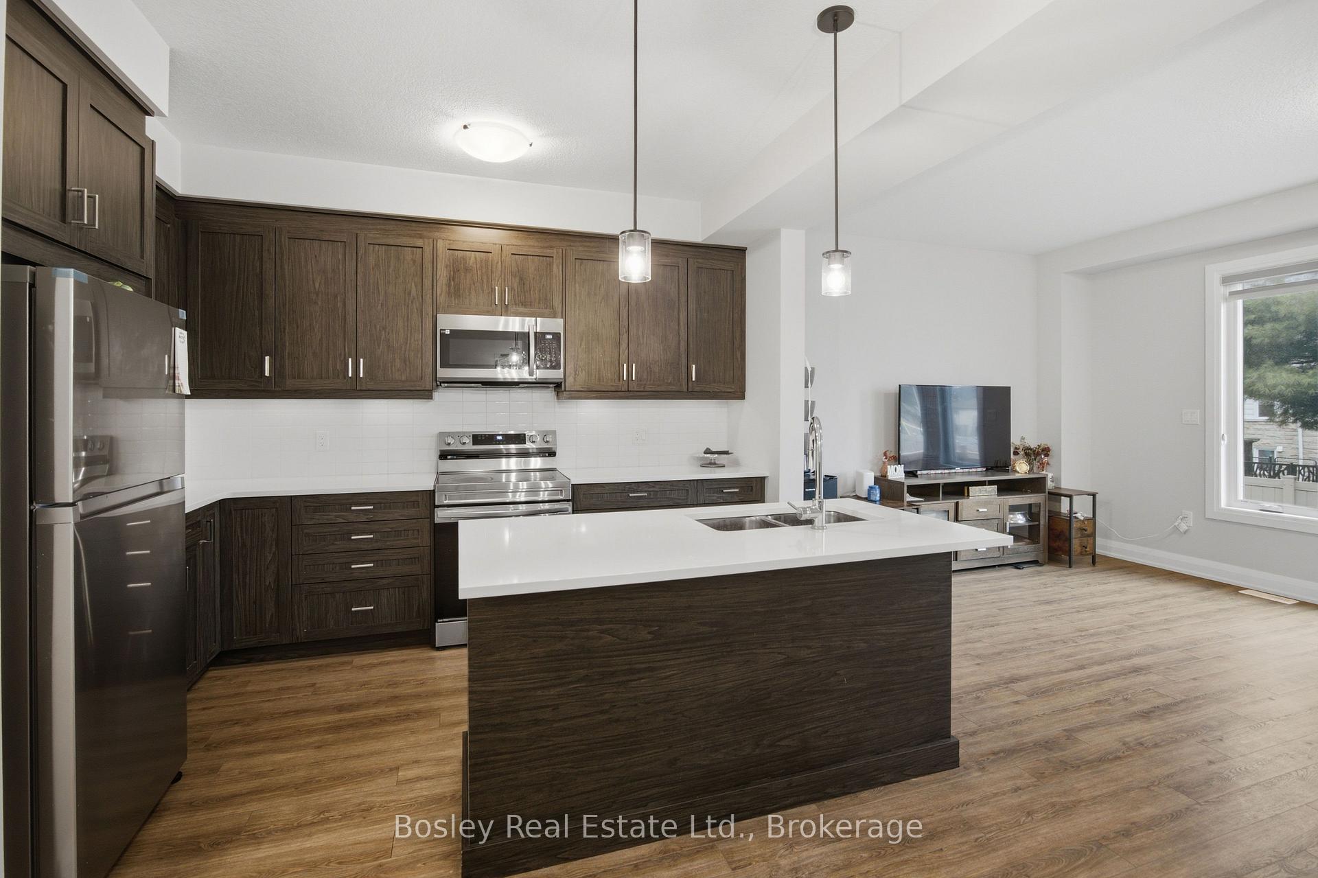 Photo 6 of Unit 29, 143 Elgin Street N, Cambridge, Alison — HOMEH