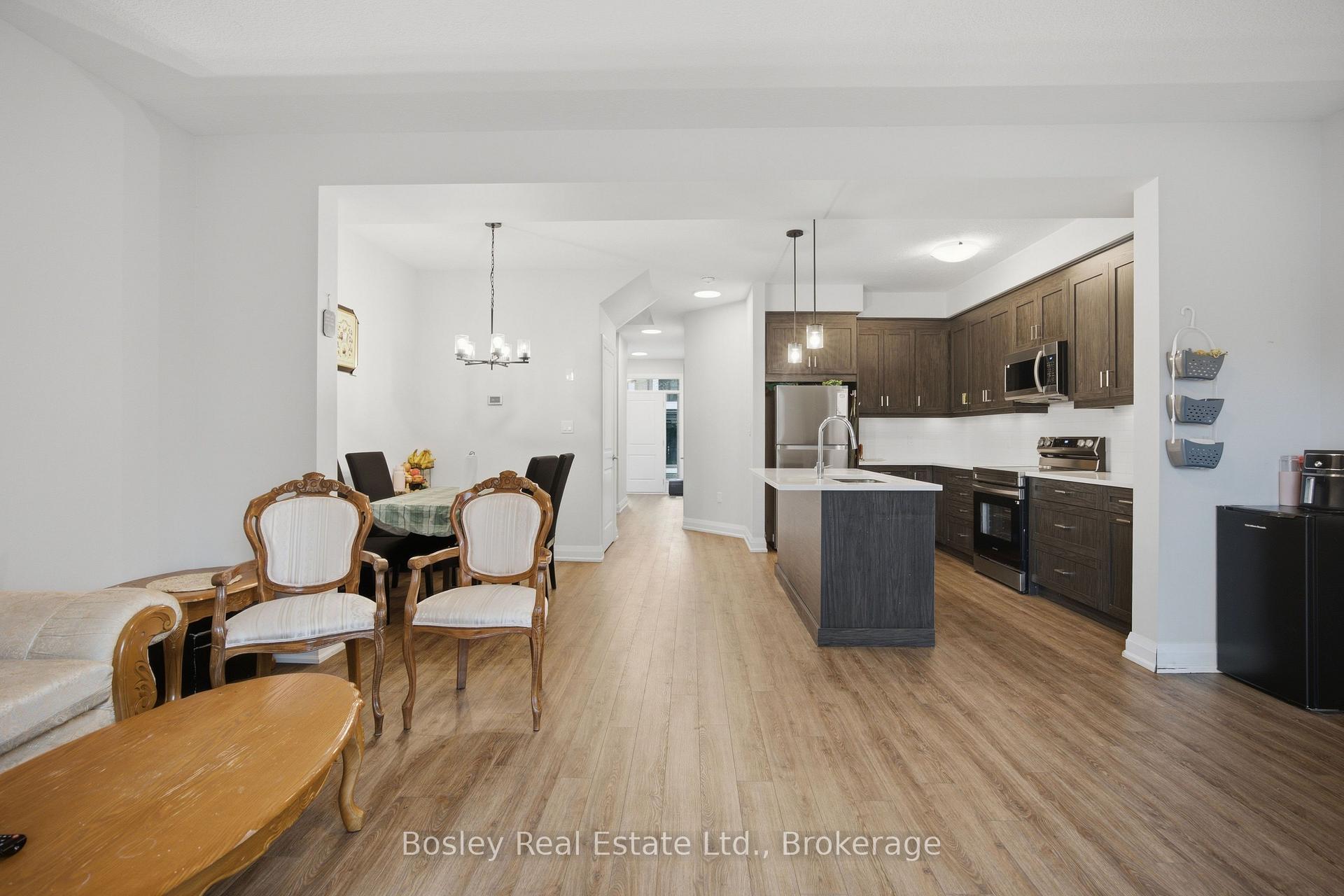 Photo 9 of Unit 29, 143 Elgin Street N, Cambridge, Alison — HOMEH