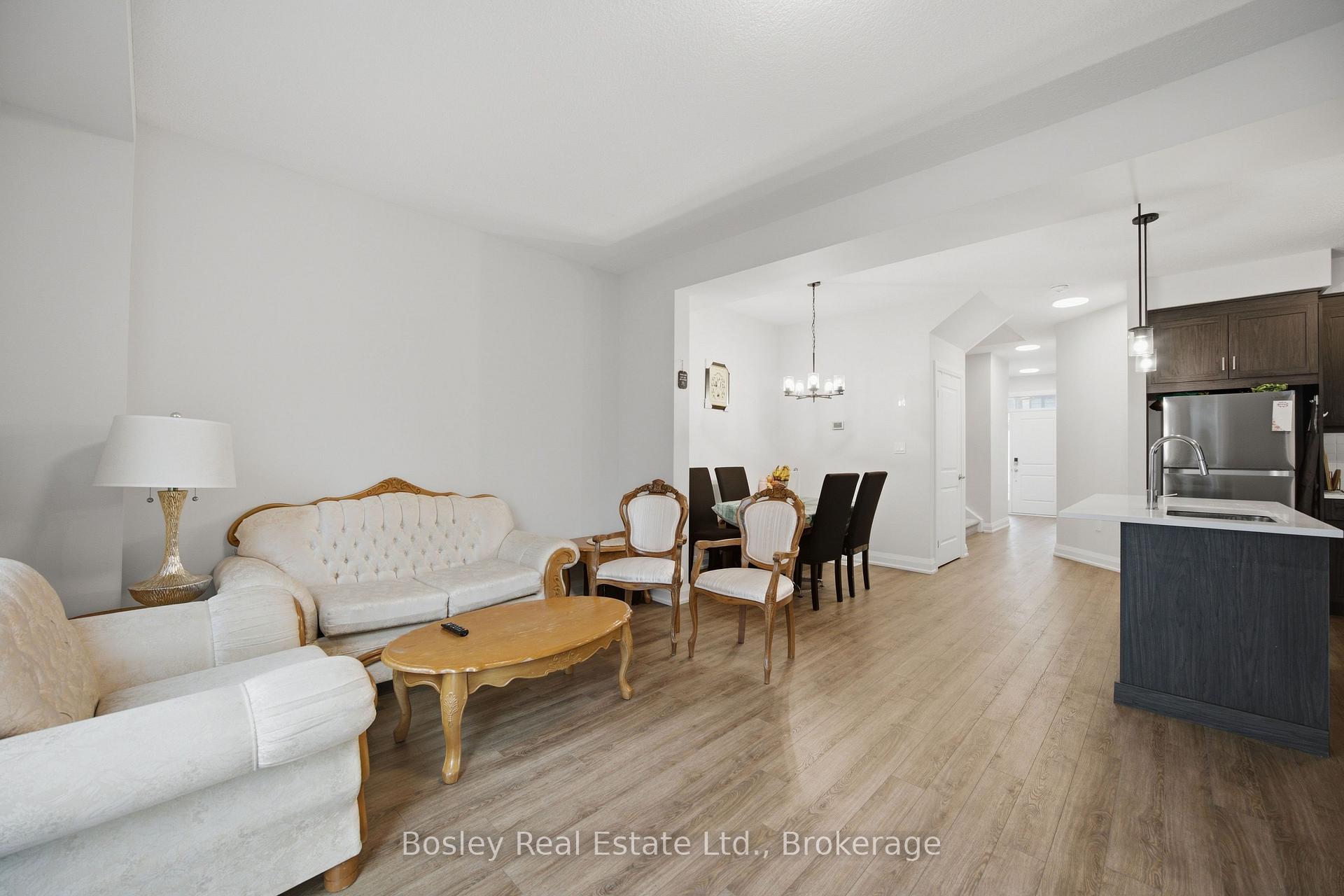 Photo 11 of Unit 29, 143 Elgin Street N, Cambridge, Alison — HOMEH