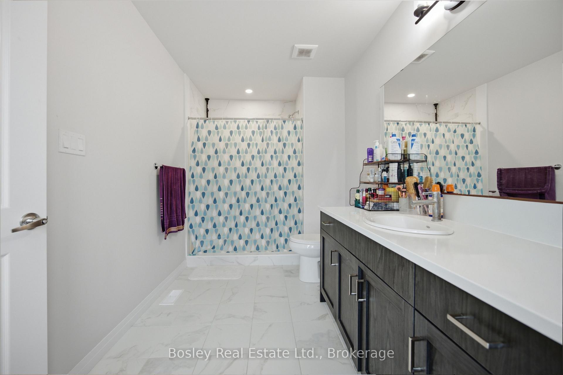 Photo 20 of Unit 29, 143 Elgin Street N, Cambridge, Alison — HOMEH