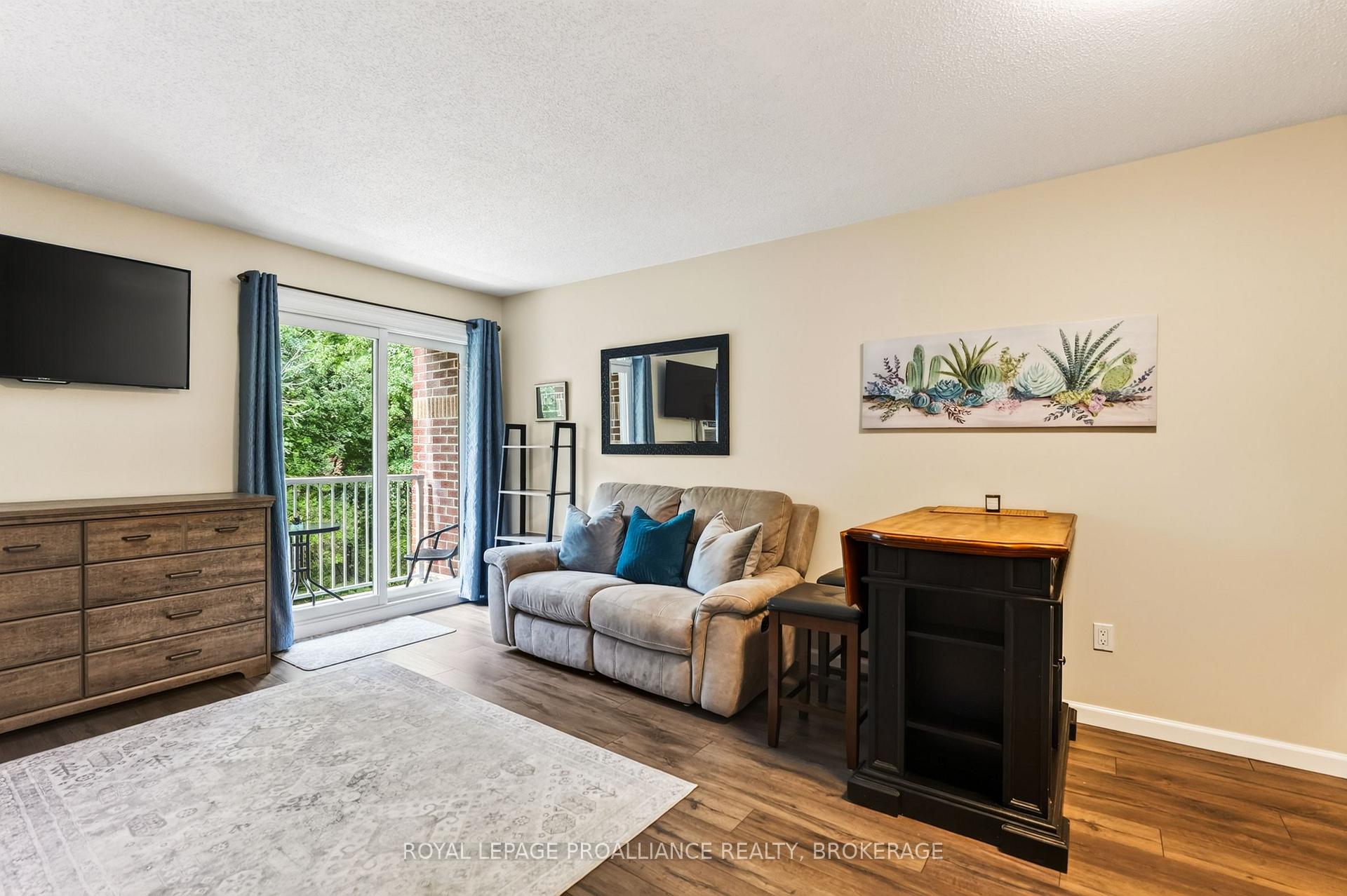 Photo 10 of Unit 210, 561 Armstrong Road, Kingston, East Gardiners Rd — HOMEH