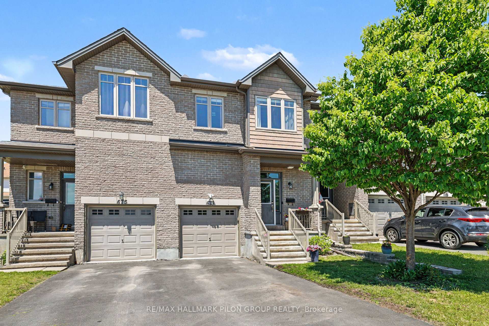 Photo 1 of 673 Spring Valley Drive, Ottawa, Mer Bleue/Bradley Estates/Anderson Park — HOMEH