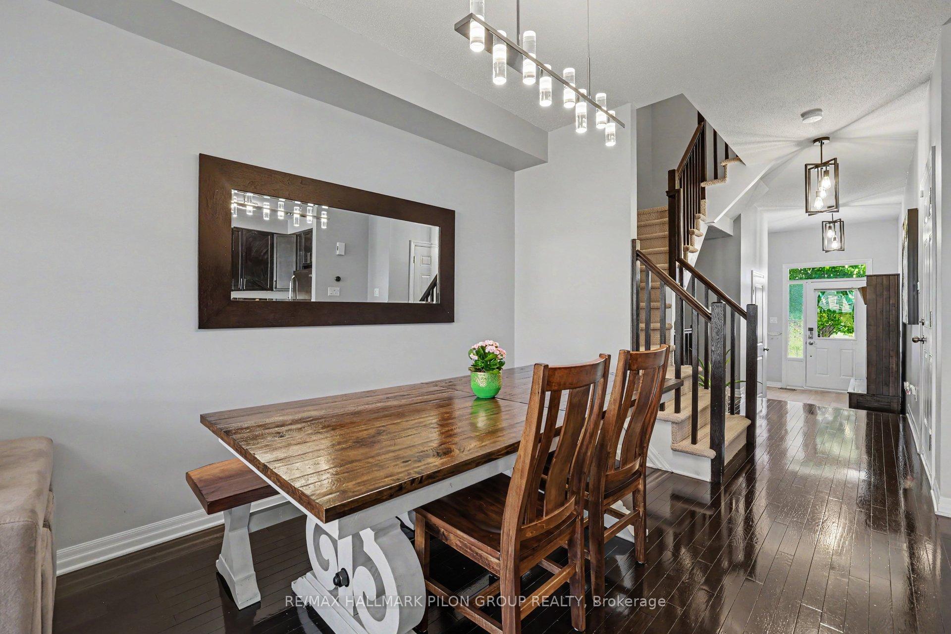 Photo 6 of 673 Spring Valley Drive, Ottawa, Mer Bleue/Bradley Estates/Anderson Park — HOMEH