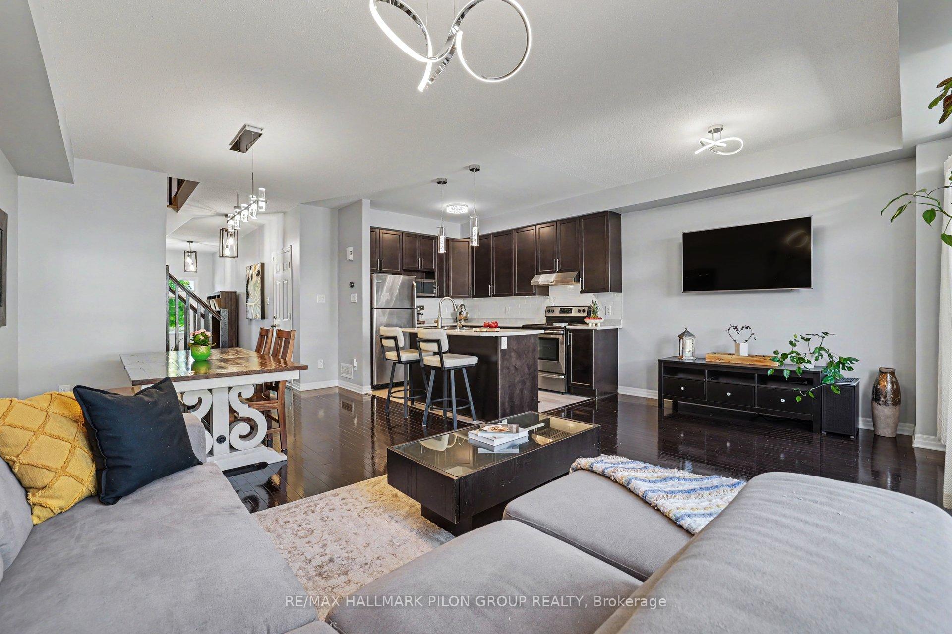 Photo 8 of 673 Spring Valley Drive, Ottawa, Mer Bleue/Bradley Estates/Anderson Park — HOMEH