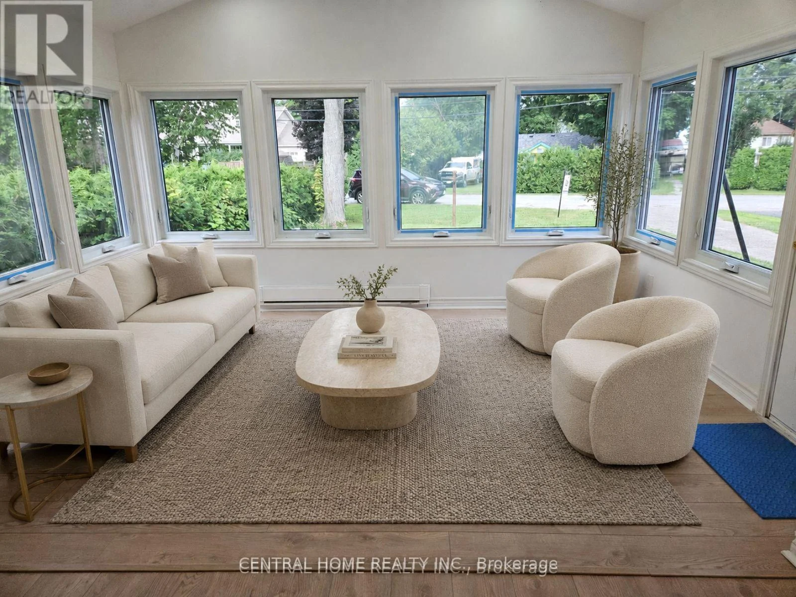 Photo 23 of 27 Blue Heron Drive, Georgina, Pefferlaw — HOMEH