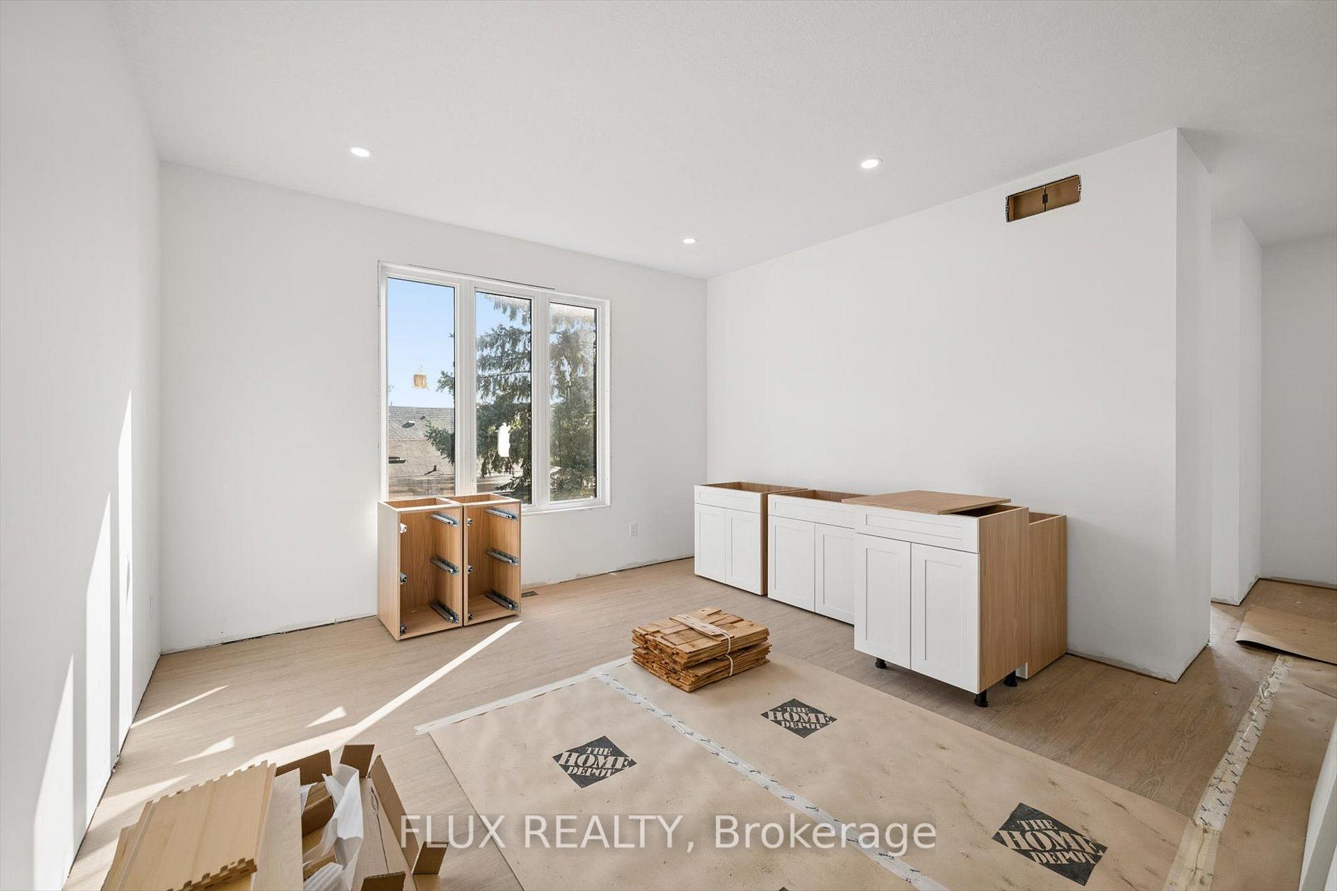Photo 12 of 138 Charlotta Street, Wilmot, Baden — HOMEH