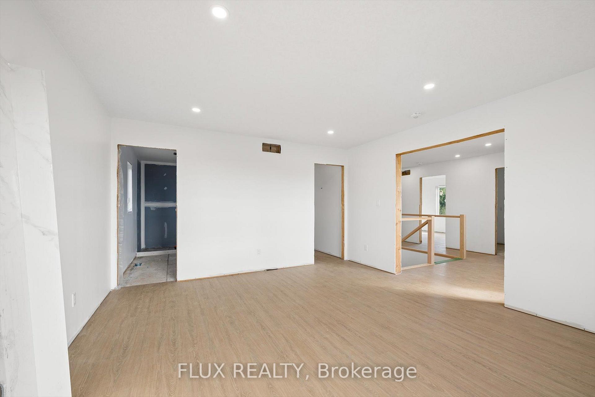 Photo 16 of 138 Charlotta Street, Wilmot, Baden — HOMEH