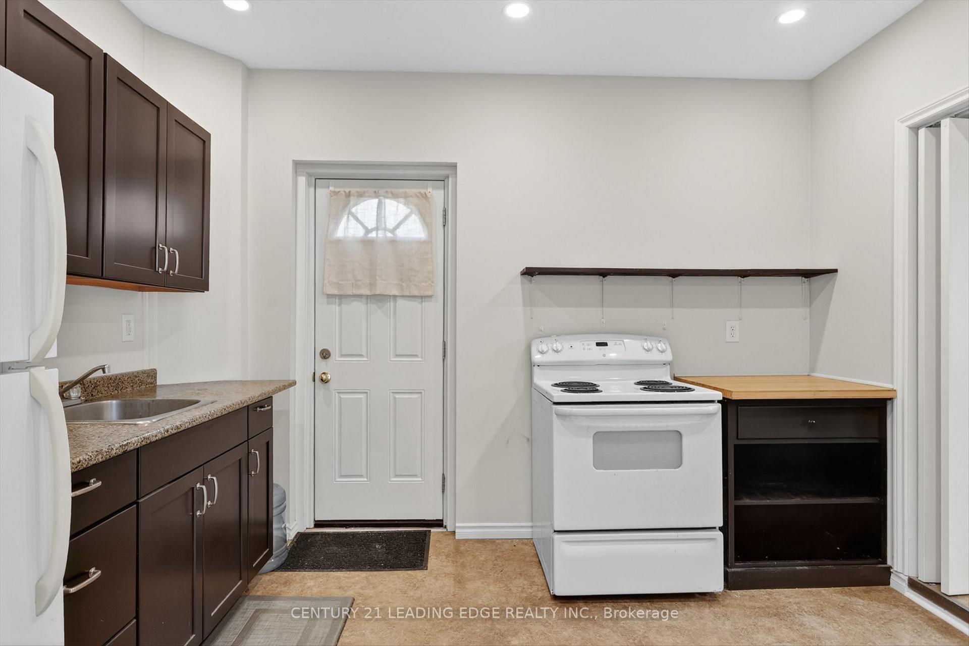 Photo 13 of 292-294 Townsend Street, Peterborough, Town Ward 3 — HOMEH