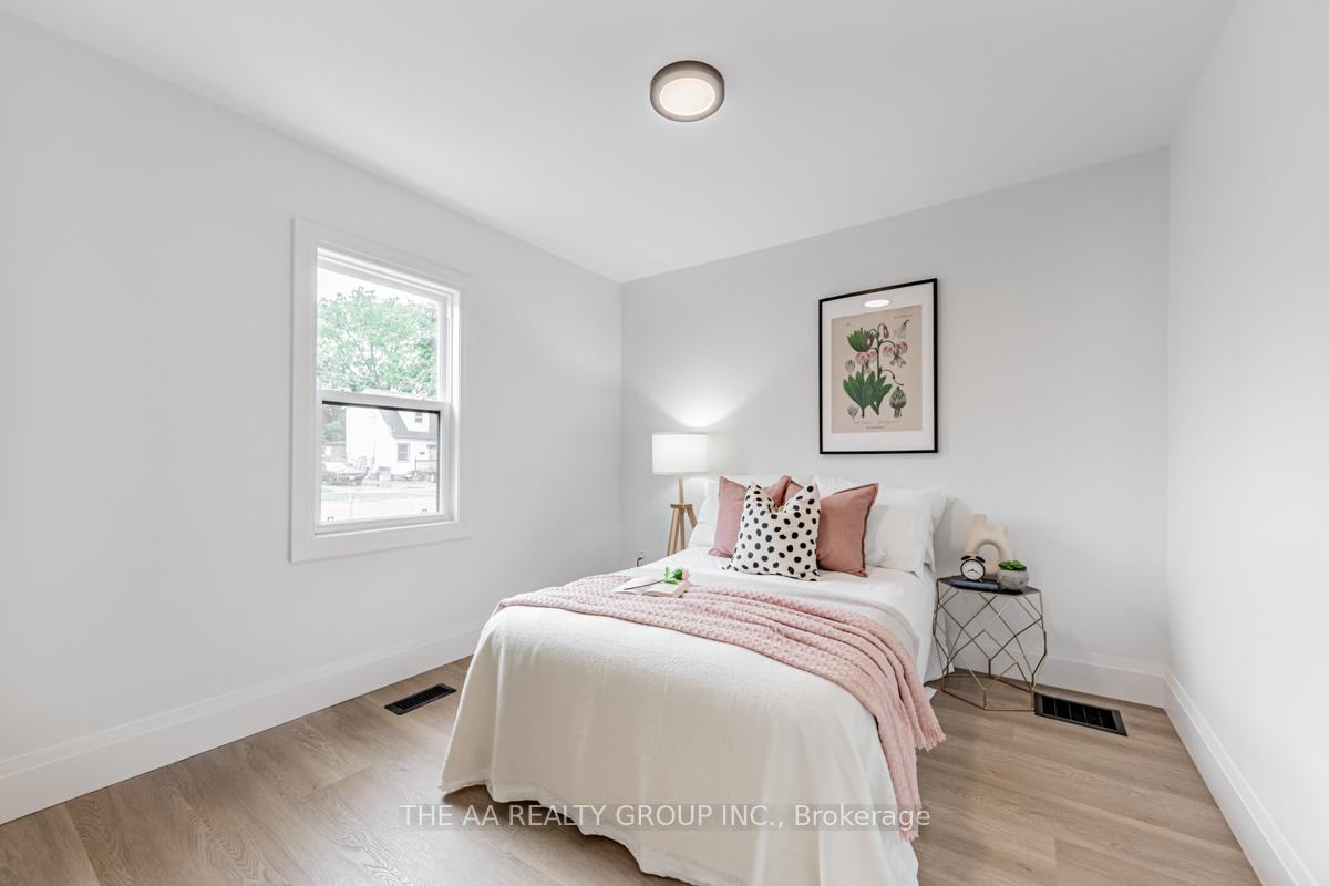 Photo 7 of 212 Oshawa Boulevard S, Oshawa, Central — HOMEH