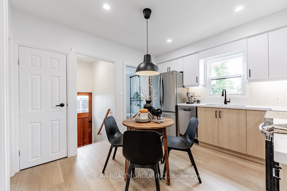 Photo 15 of 212 Oshawa Boulevard S, Oshawa, Central — HOMEH