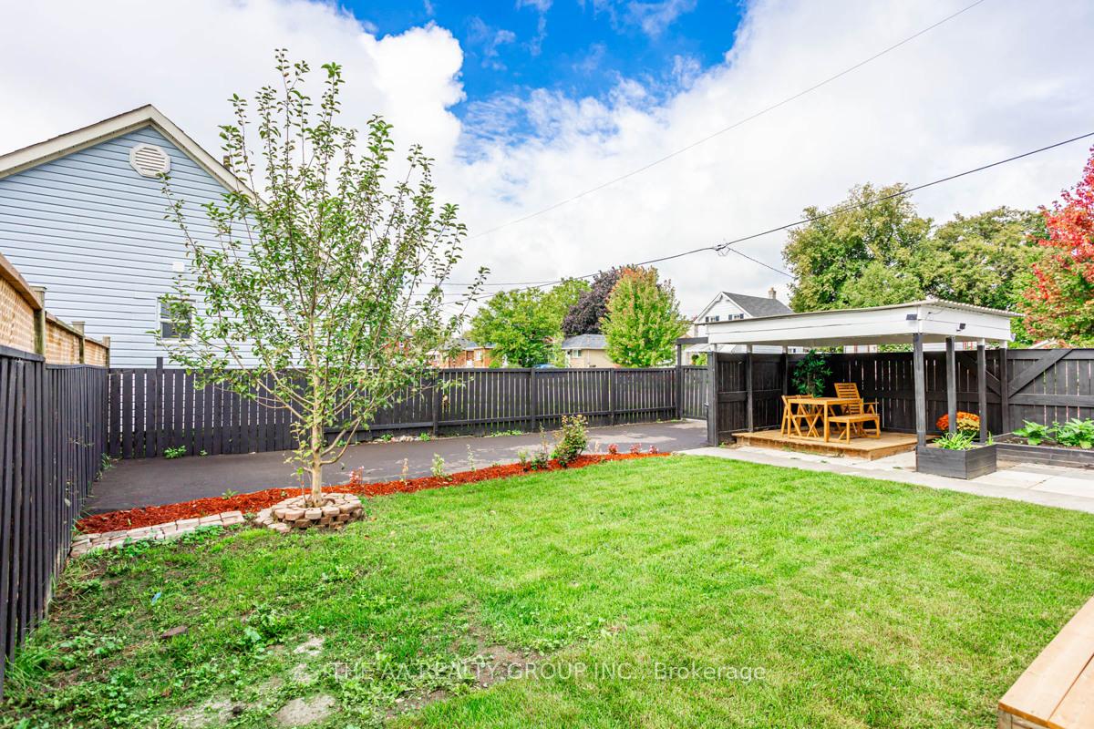 Photo 36 of 212 Oshawa Boulevard S, Oshawa, Central — HOMEH