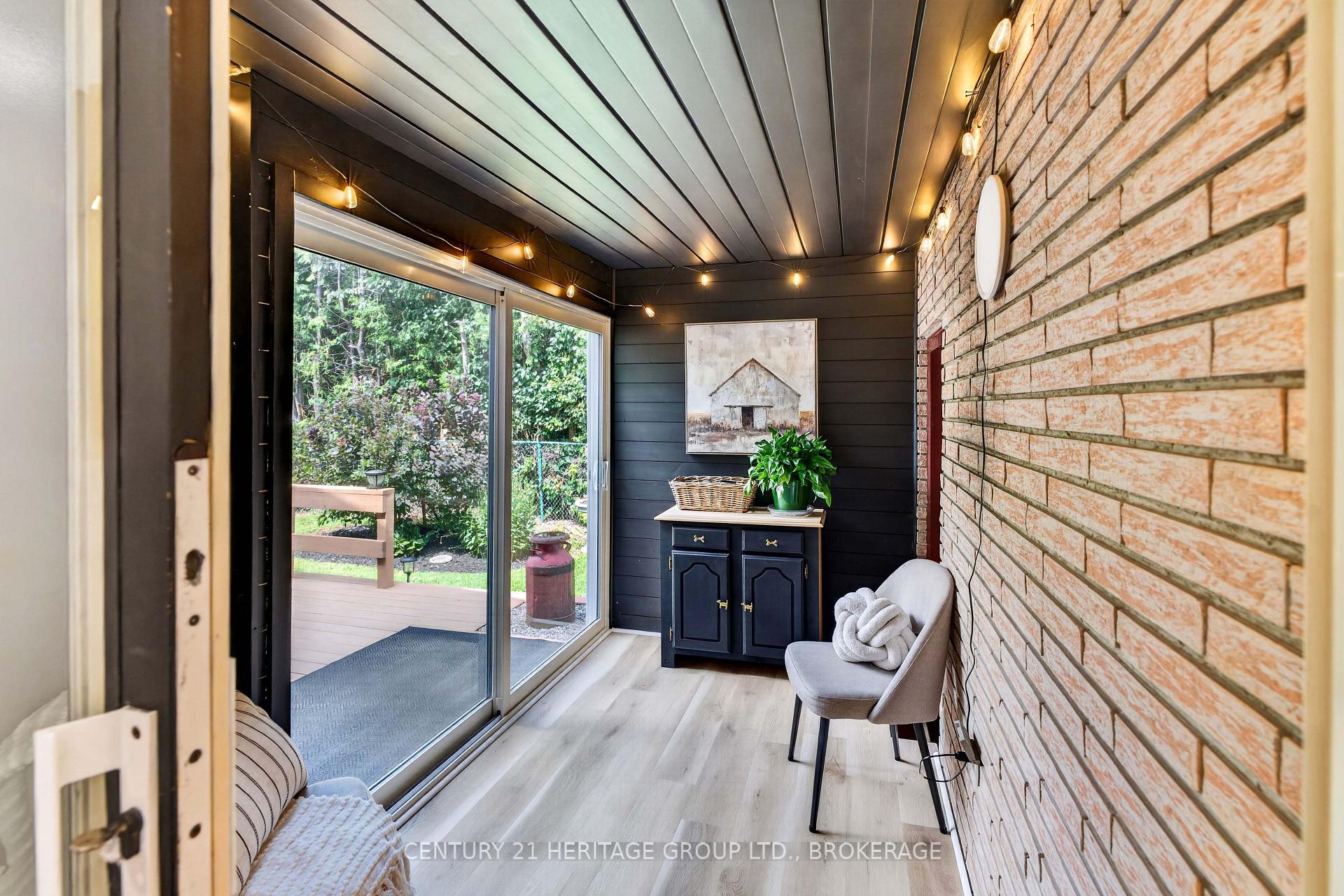 Photo 22 of 935 Pembridge Crescent, Kingston, South of Taylor-Kidd Blvd — HOMEH