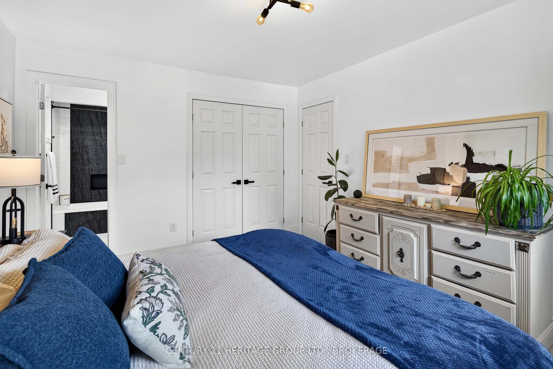 Photo 29 of 935 Pembridge Crescent, Kingston, South of Taylor-Kidd Blvd — HOMEH