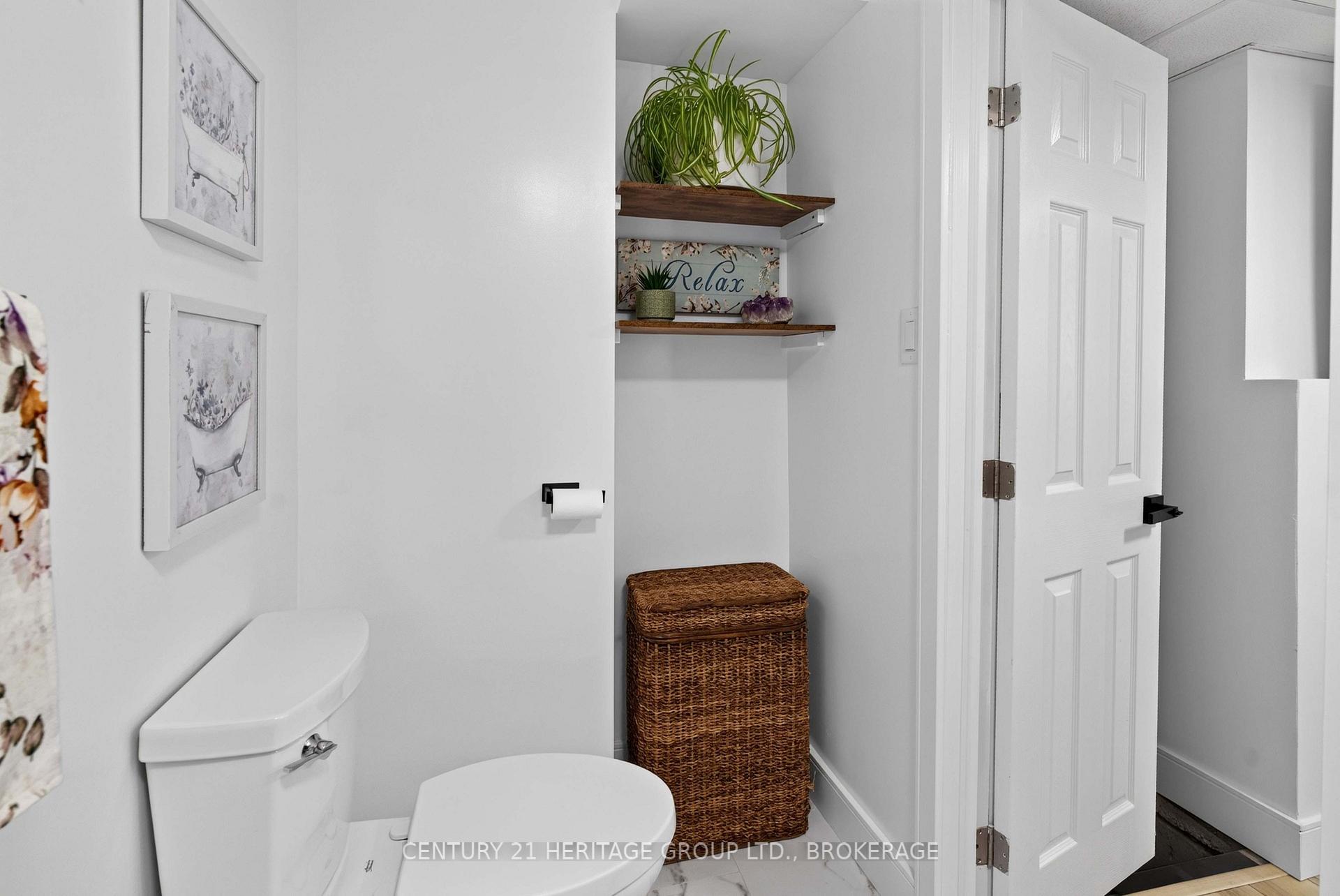 Photo 37 of 935 Pembridge Crescent, Kingston, South of Taylor-Kidd Blvd — HOMEH