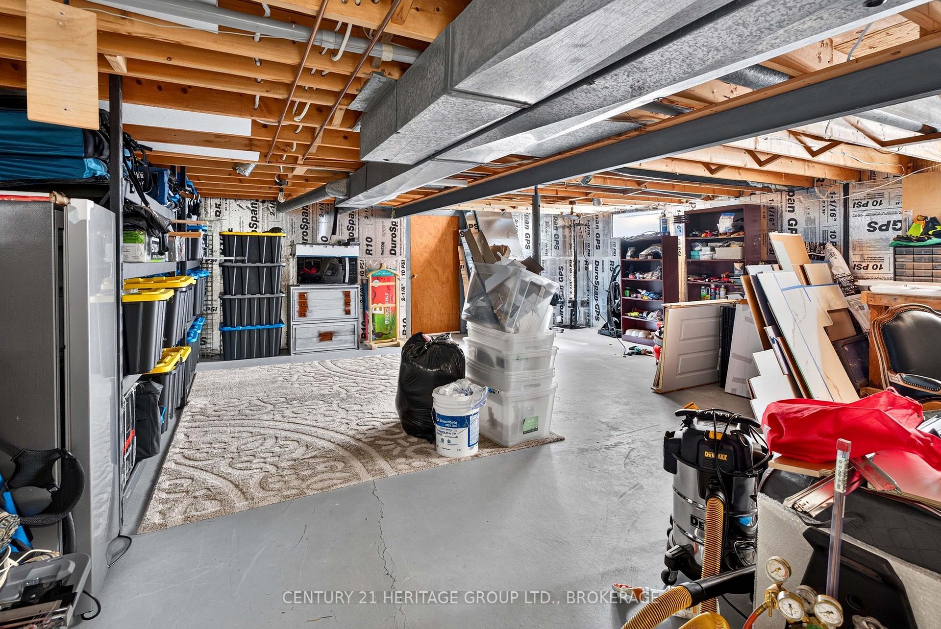 Photo 38 of 935 Pembridge Crescent, Kingston, South of Taylor-Kidd Blvd — HOMEH