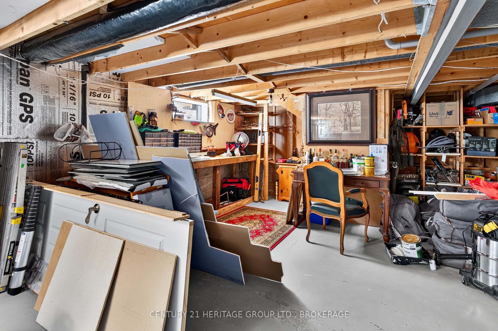 Photo 39 of 935 Pembridge Crescent, Kingston, South of Taylor-Kidd Blvd — HOMEH