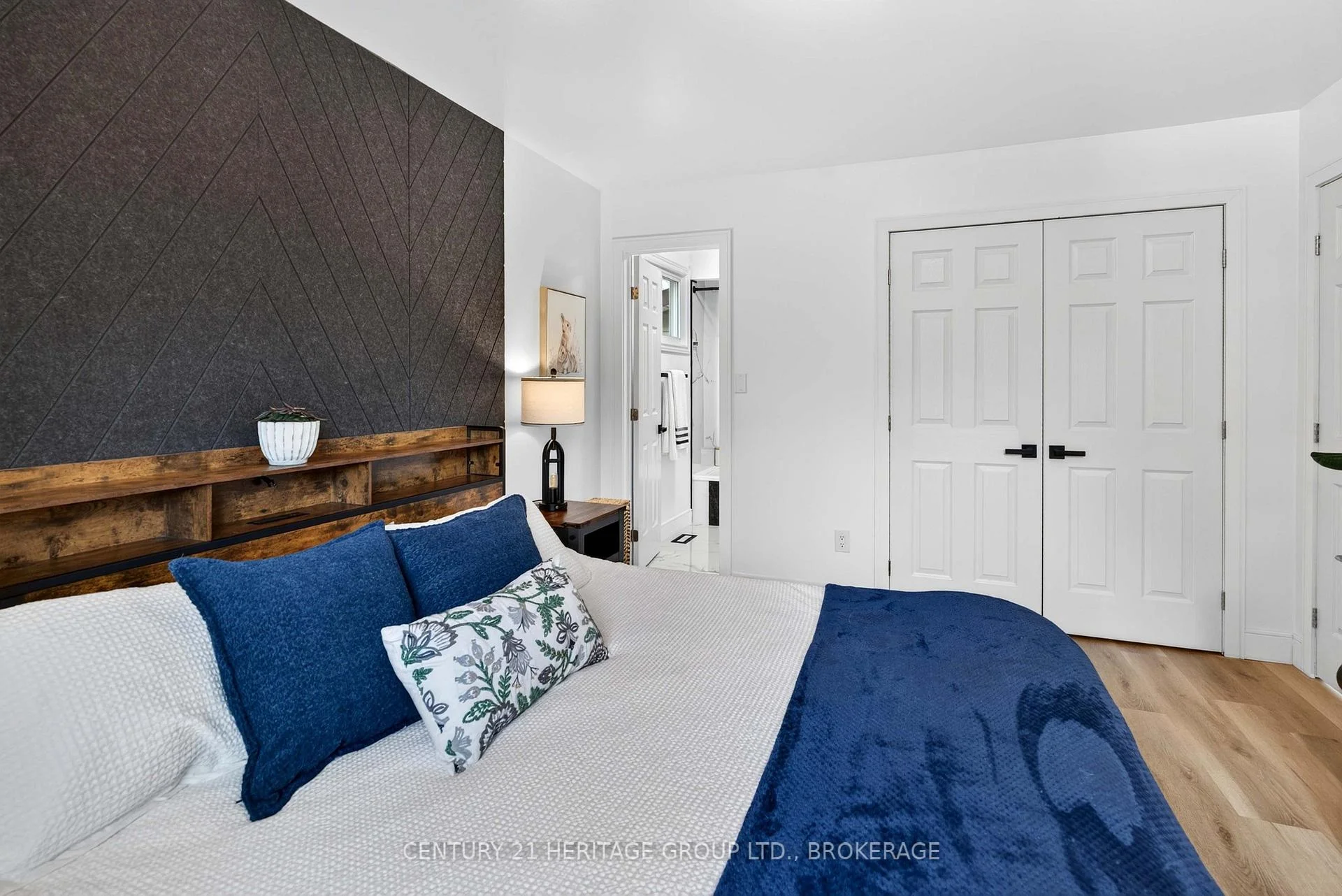 Photo 28 of 935 Pembridge Crescent, Kingston, South of Taylor-Kidd Blvd — HOMEH