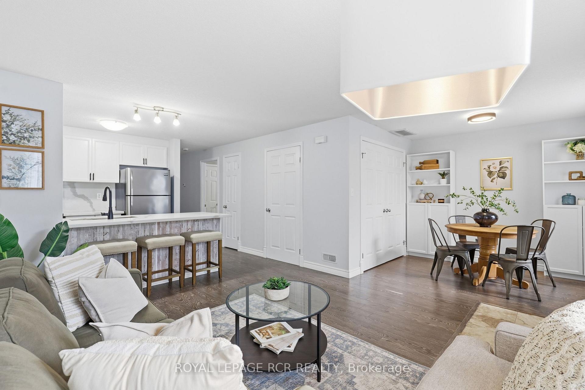 Photo 5 of Unit 25, 35 Mountford Drive, Guelph, Grange Road — HOMEH