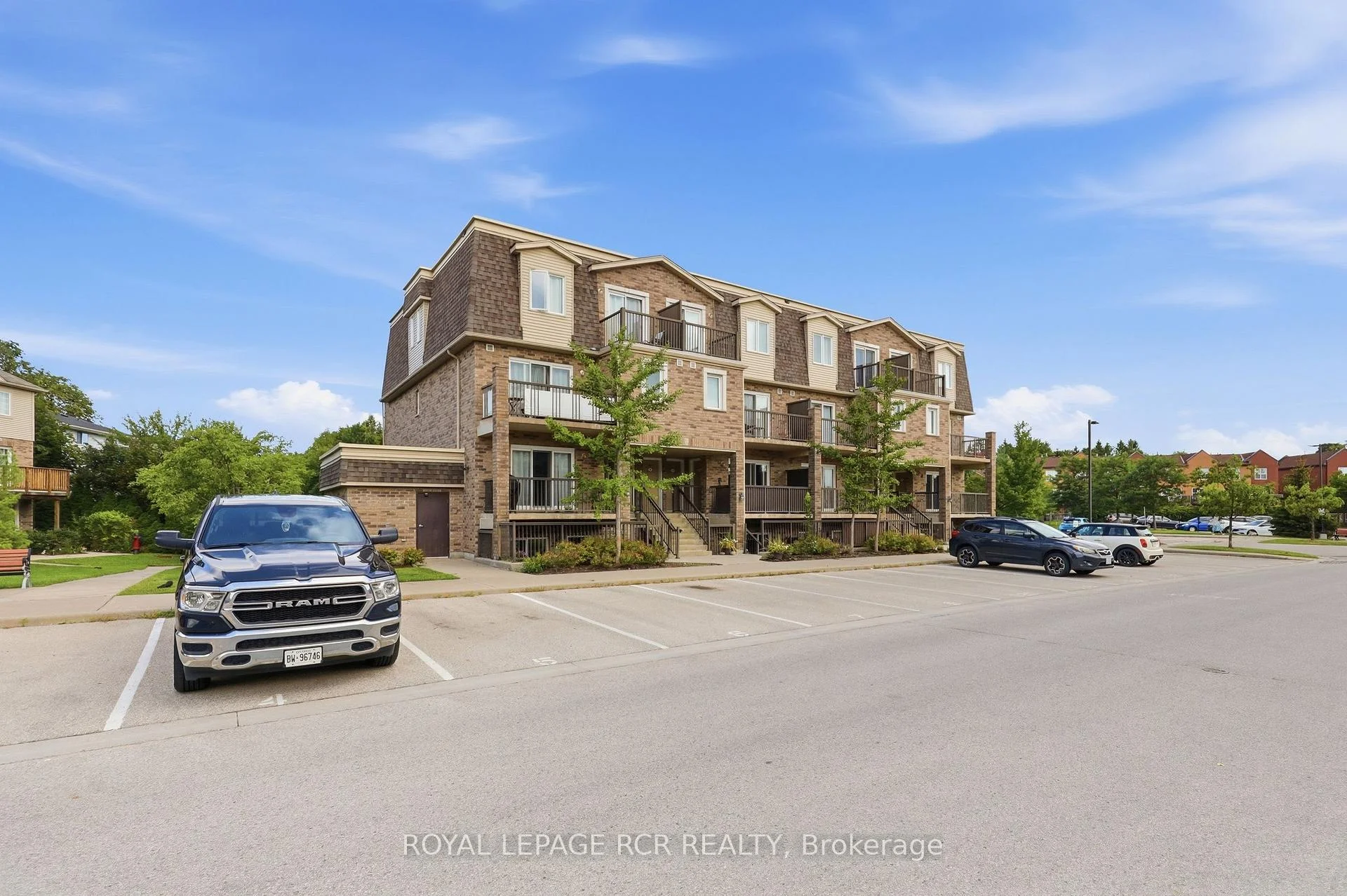 Photo 19 of Unit 25, 35 Mountford Drive, Guelph, Grange Road — HOMEH