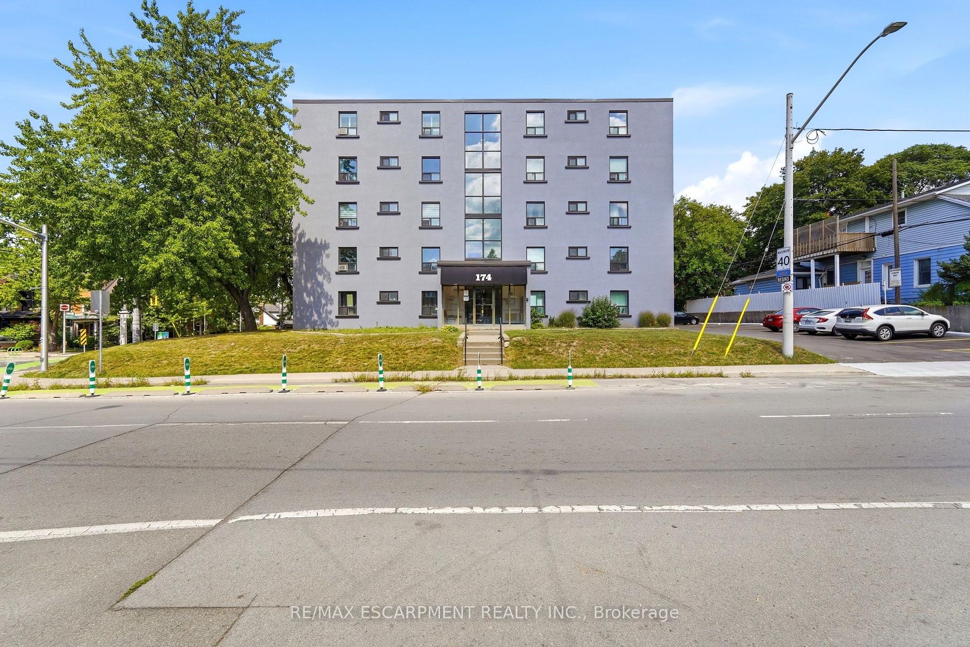 Photo of Unit 401, 174 Herkimer Street