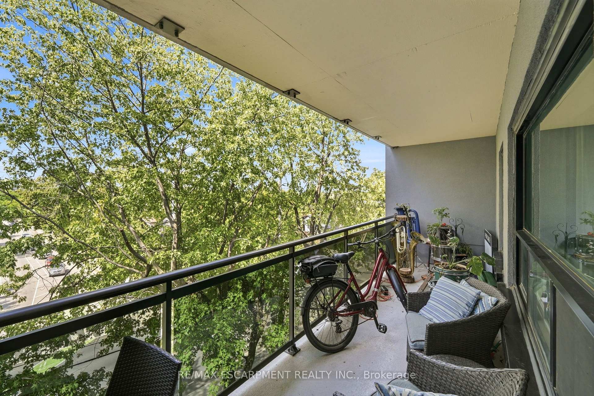 Photo 18 of Unit 401, 174 Herkimer Street, Hamilton, Durand — HOMEH