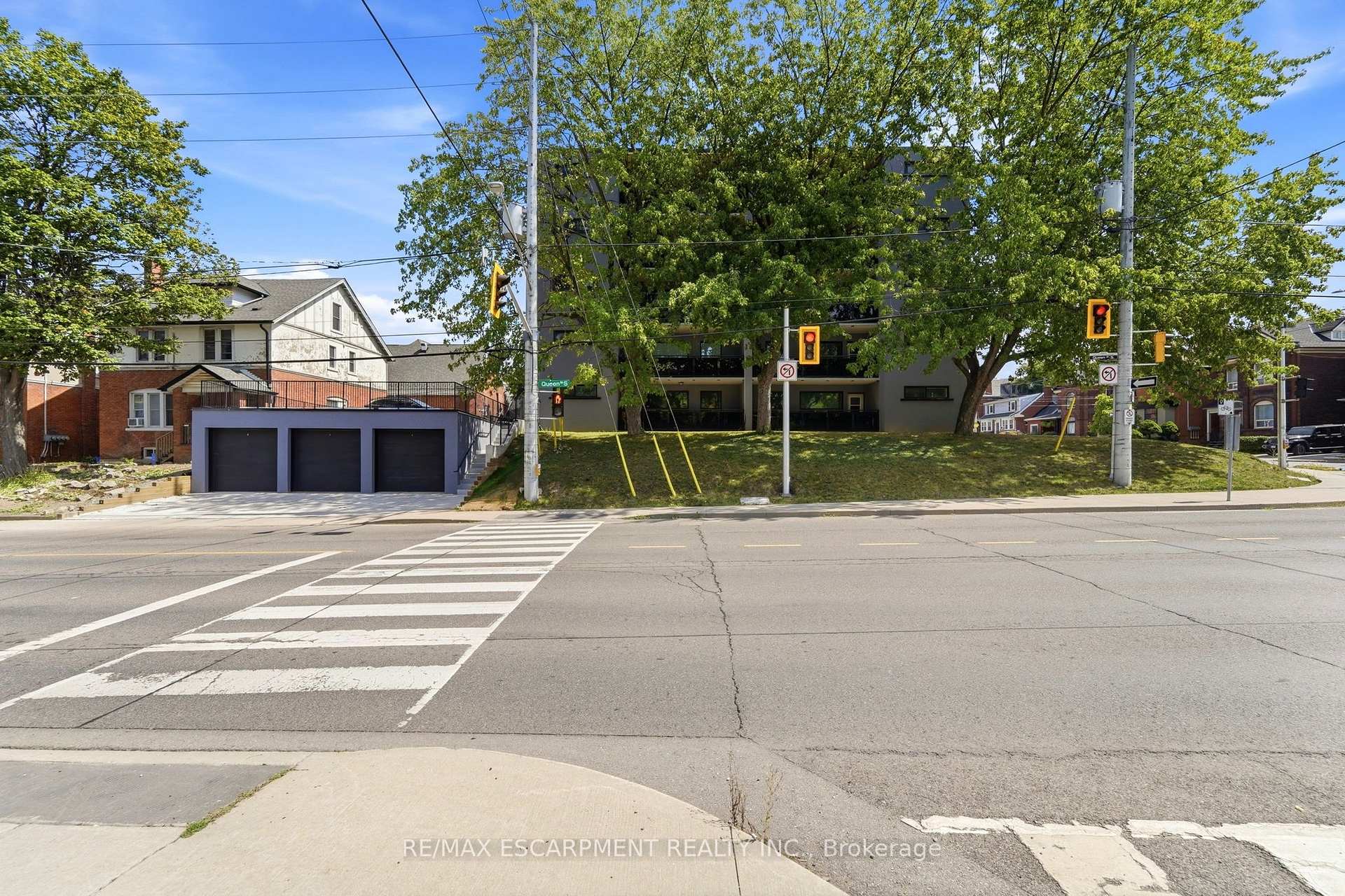 Photo 19 of Unit 401, 174 Herkimer Street, Hamilton, Durand — HOMEH