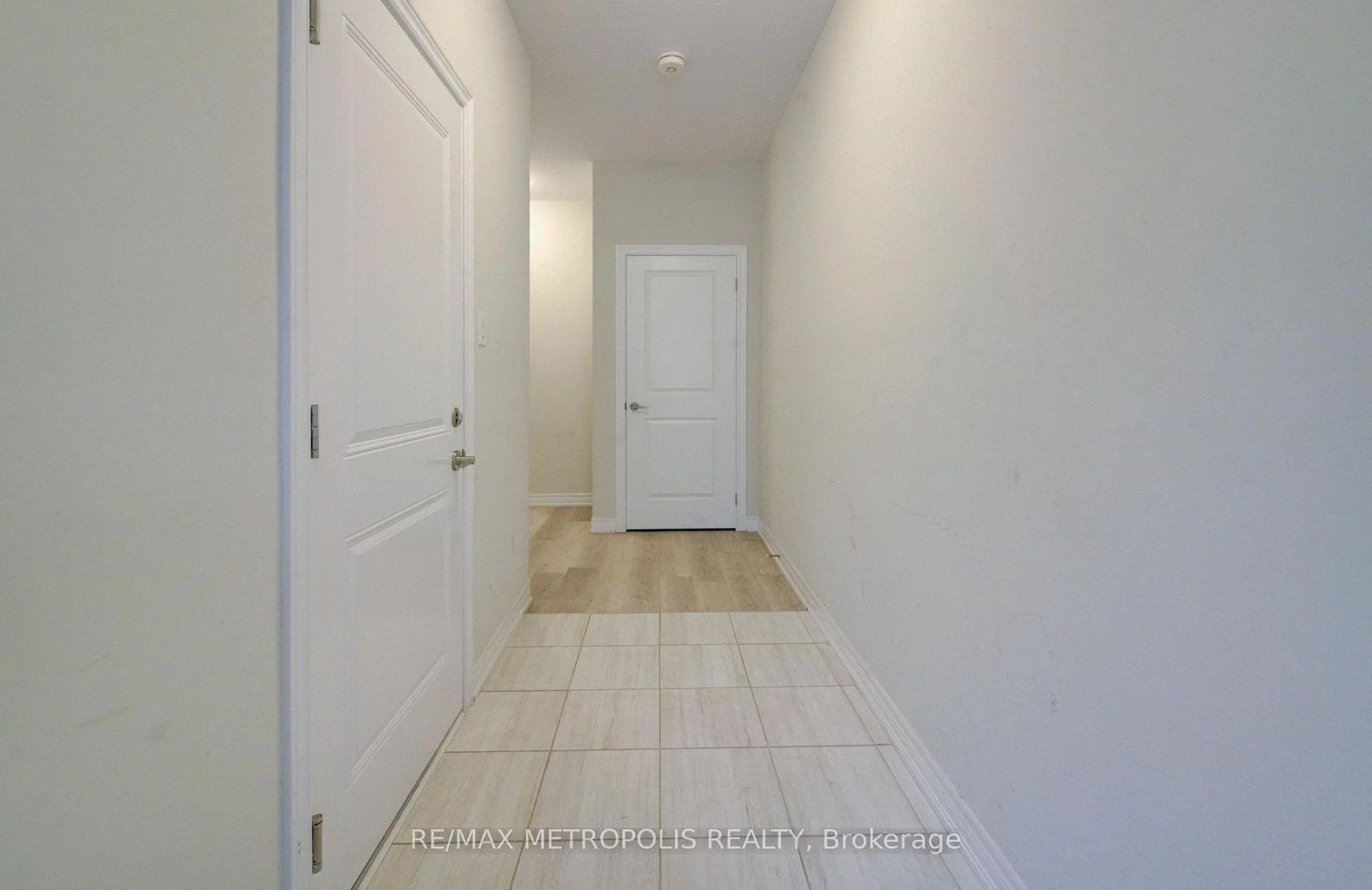 Photo 7 of Unit #14, 10 Birmingham Drive, Cambridge, Hillcrest/Forbes Park — HOMEH