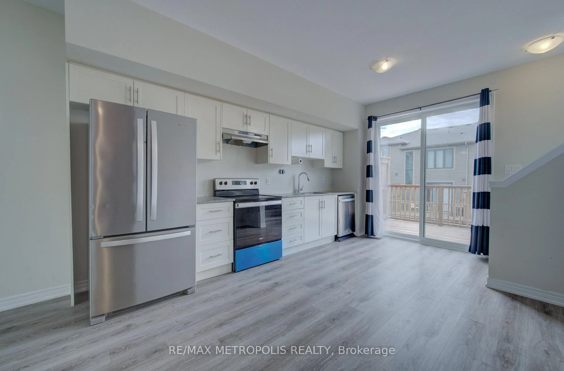 Photo 12 of Unit #14, 10 Birmingham Drive, Cambridge, Hillcrest/Forbes Park — HOMEH