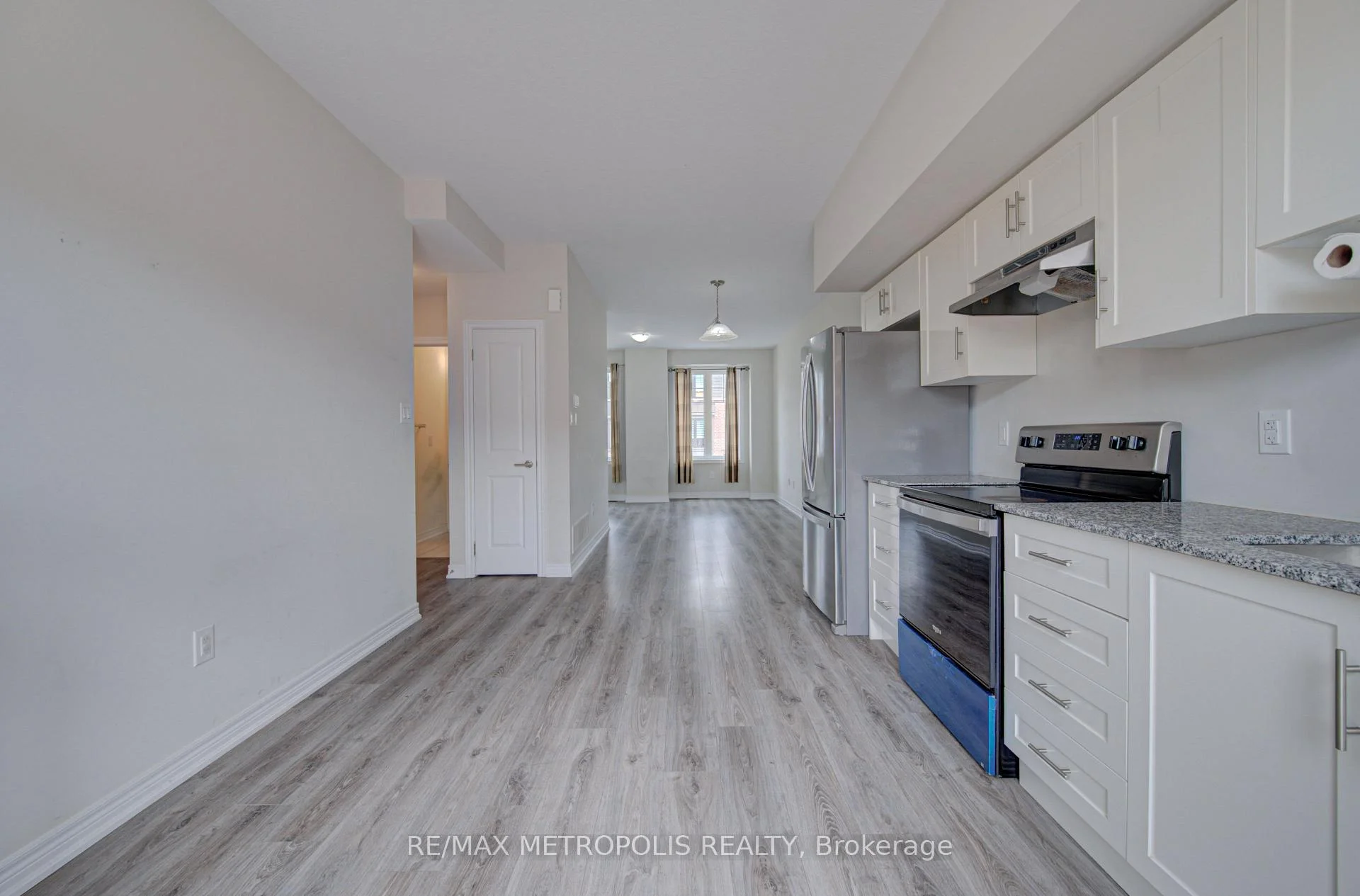 Photo 17 of Unit #14, 10 Birmingham Drive, Cambridge, Hillcrest/Forbes Park — HOMEH