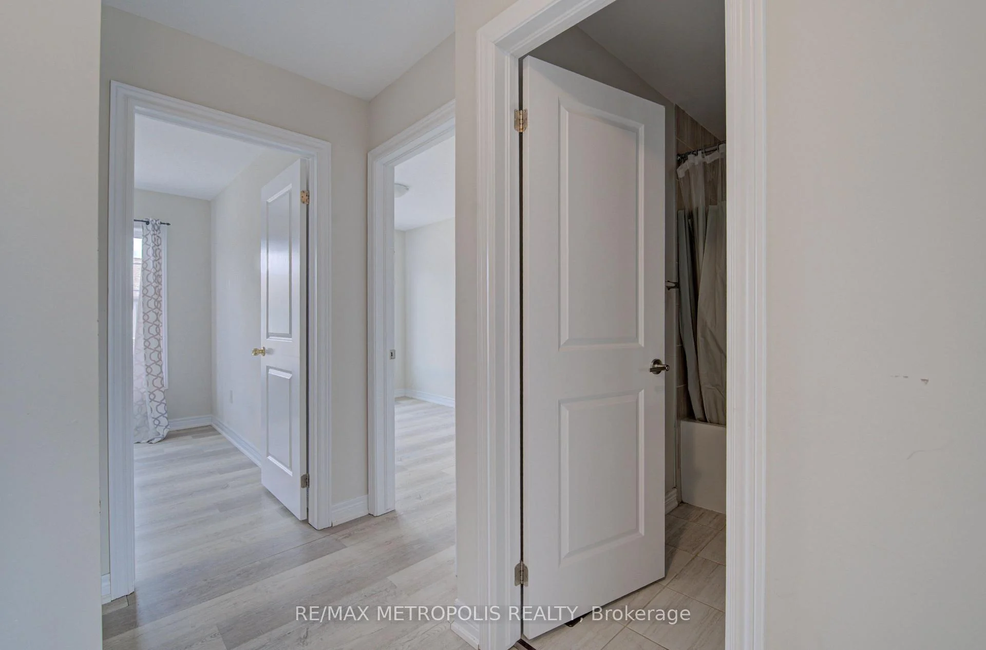 Photo 24 of Unit #14, 10 Birmingham Drive, Cambridge, Hillcrest/Forbes Park — HOMEH