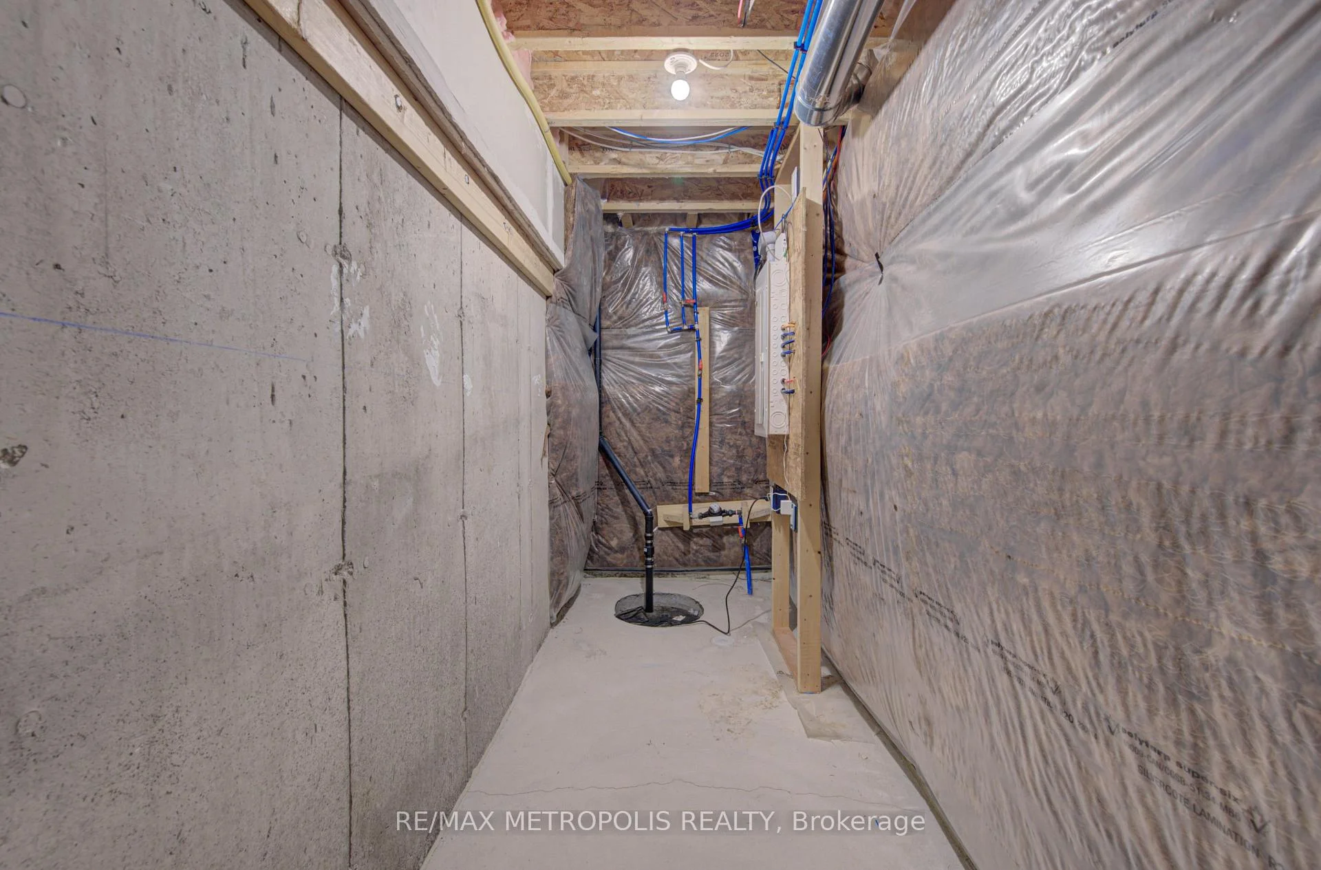 Photo 32 of Unit #14, 10 Birmingham Drive, Cambridge, Hillcrest/Forbes Park — HOMEH