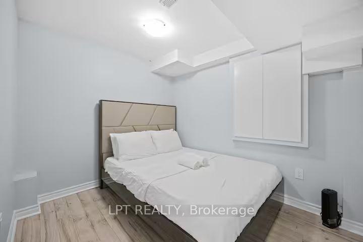 Photo 31 of 341 Remembrance Road, Brampton, Northwest Brampton — HOMEH