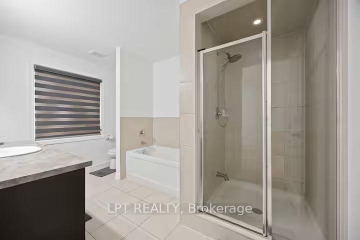 Photo 35 of 341 Remembrance Road, Brampton, Northwest Brampton — HOMEH