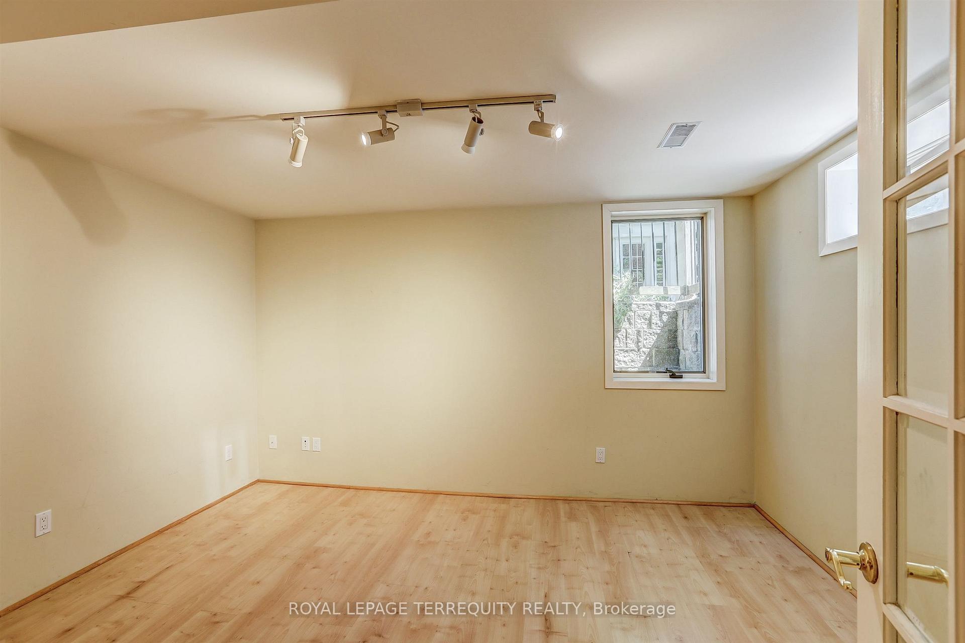 Photo 14 of 171 Colin Avenue, Toronto, Yonge-Eglinton — HOMEH