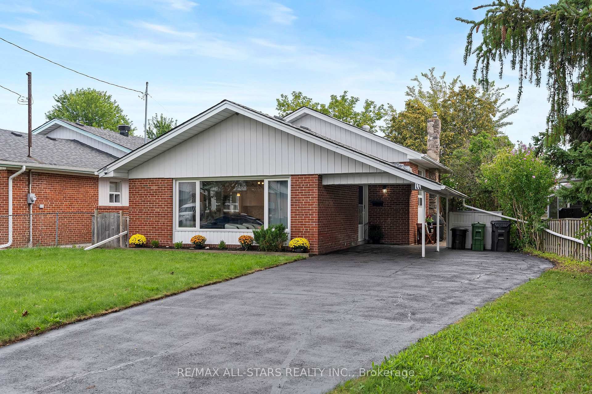 Photo 1 of 11 Penzance Drive, Scarborough, Bendale — HOMEH