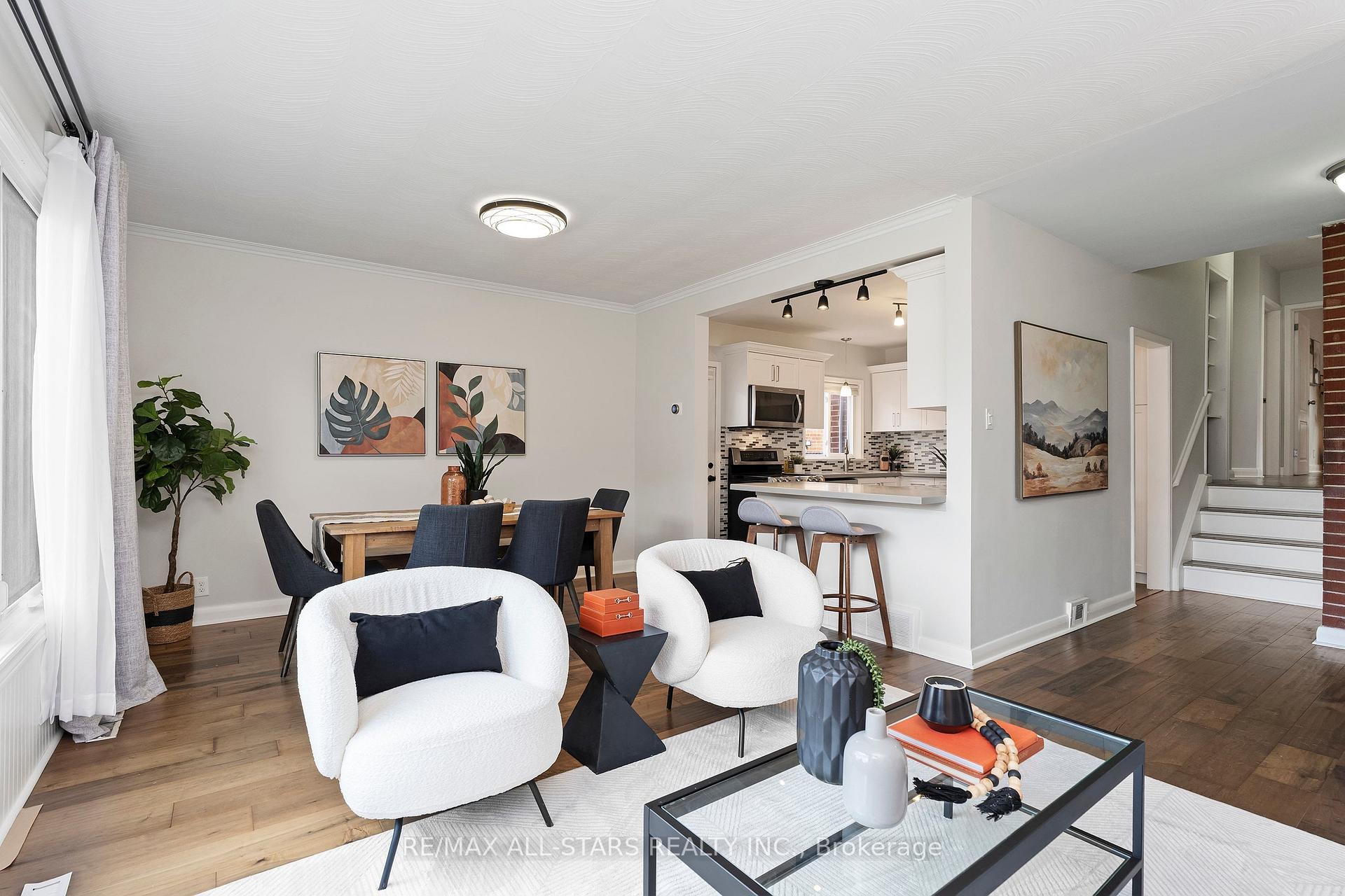 Photo 9 of 11 Penzance Drive, Scarborough, Bendale — HOMEH