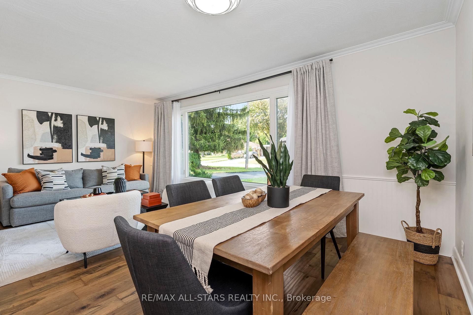 Photo 15 of 11 Penzance Drive, Scarborough, Bendale — HOMEH
