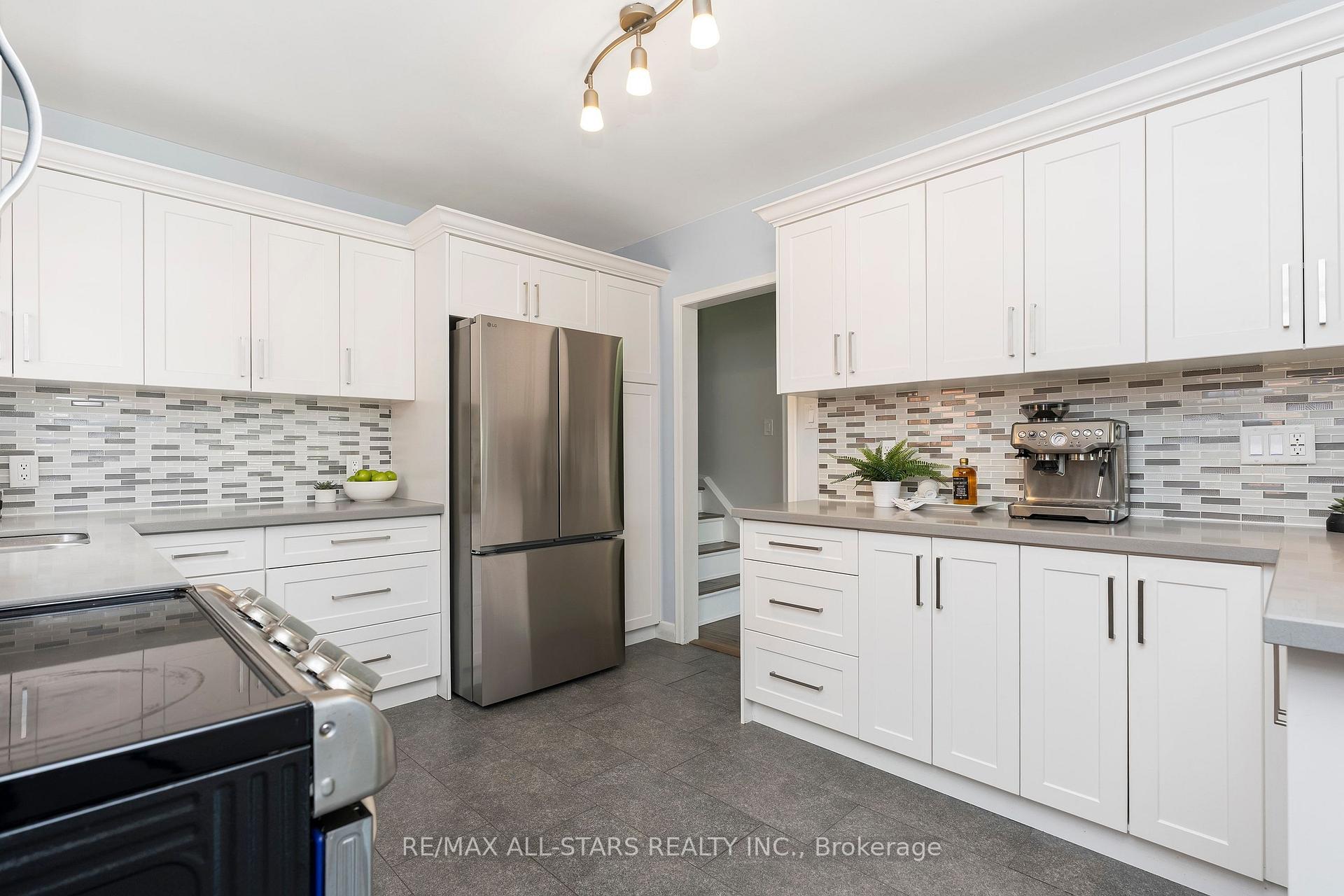 Photo 20 of 11 Penzance Drive, Scarborough, Bendale — HOMEH