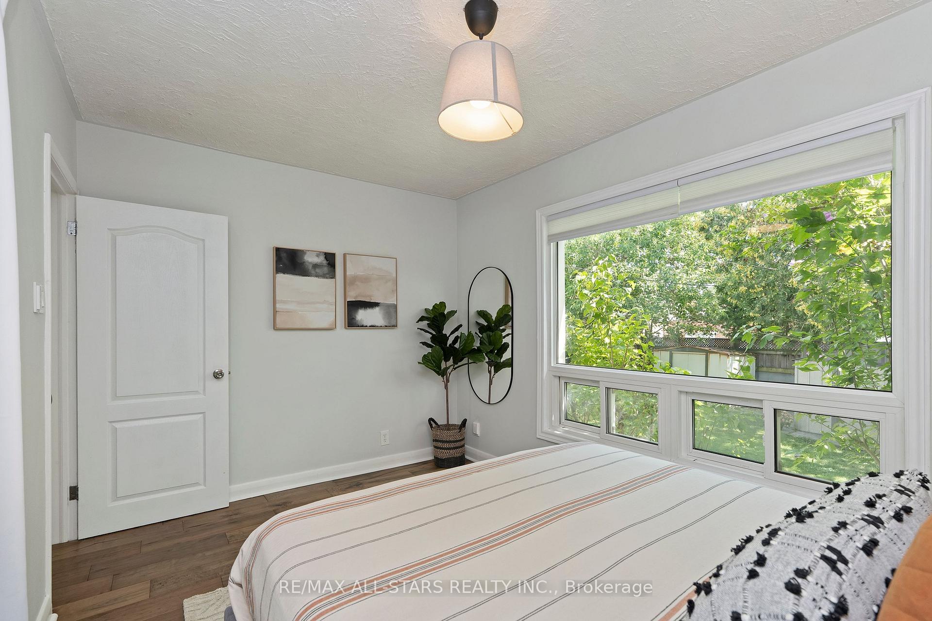 Photo 28 of 11 Penzance Drive, Scarborough, Bendale — HOMEH